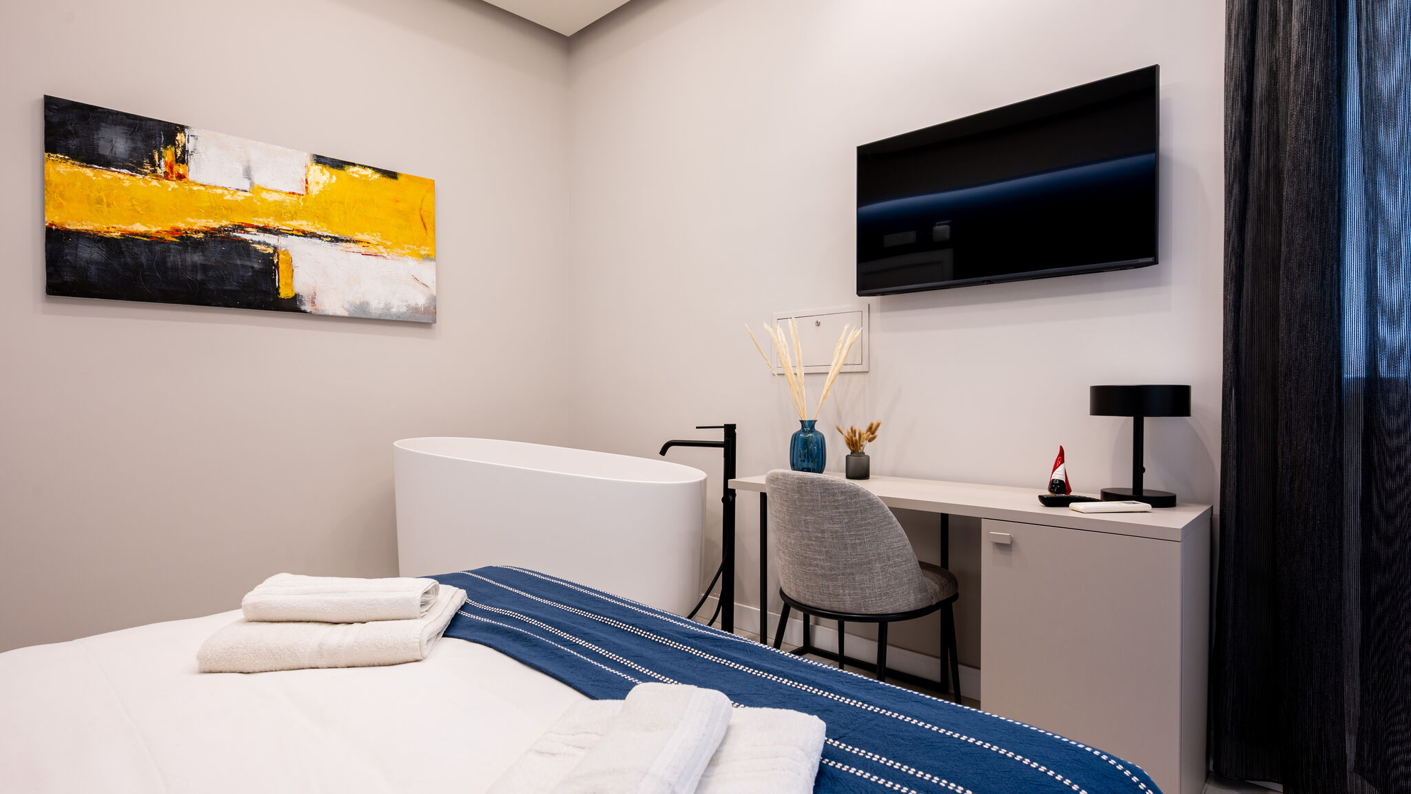 Italianway Napoli Plebiscito Luxury Guest House