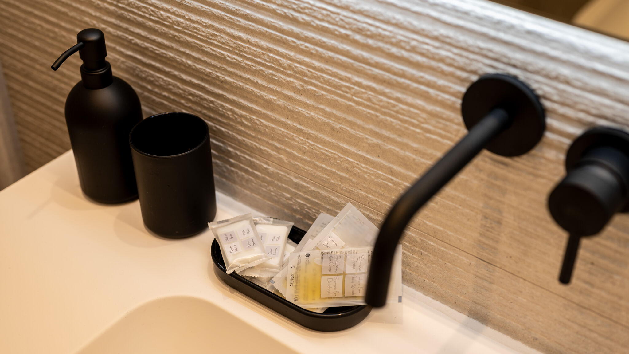 Italianway Napoli Plebiscito Luxury Guest House