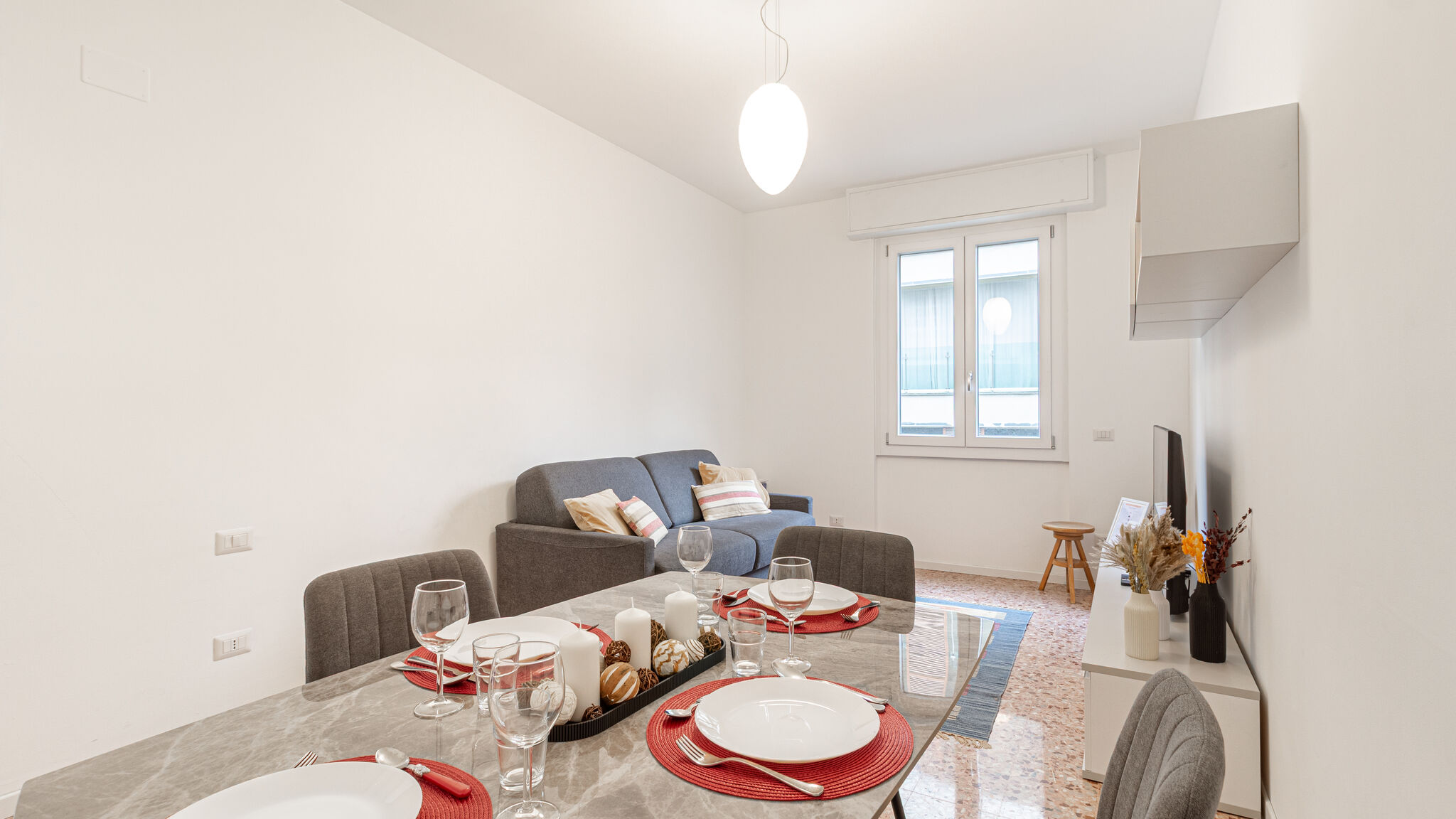 Italianway Milano Acquabella apartment by Houset