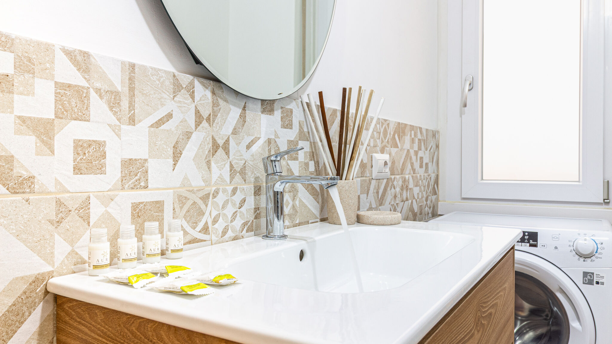 Italianway Milano Acquabella apartment by Houset