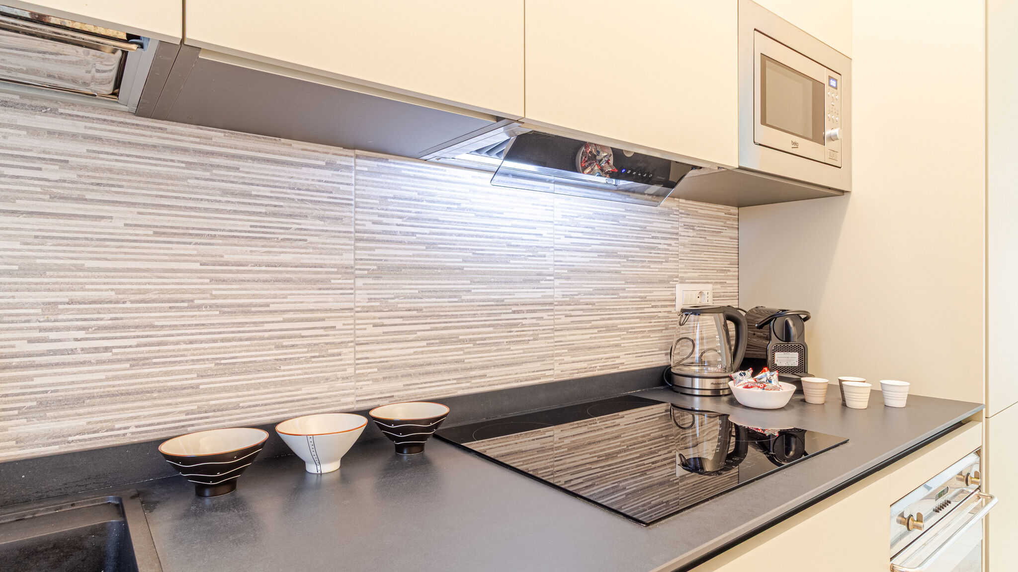 Italianway Milano Acquabella apartment by Houset