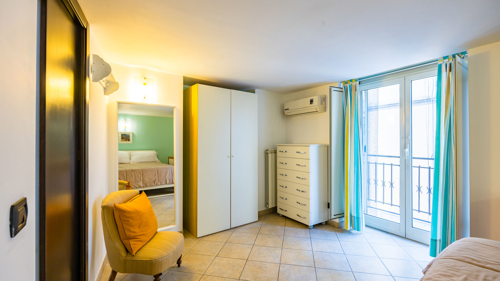 Italianway Napoli Casa al rettifilo con Terrazzo