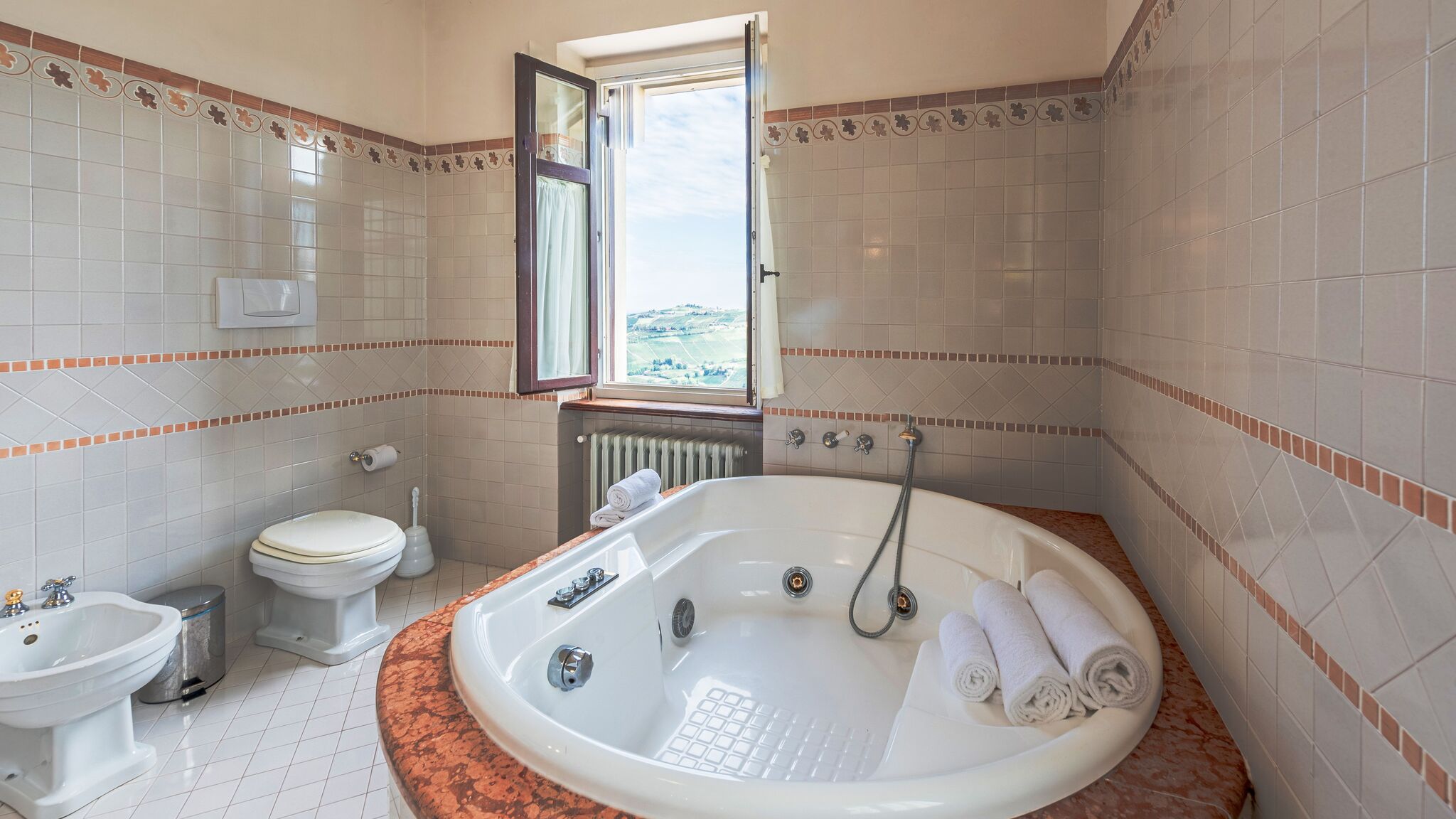 Italianway Alba Villa Bricco Paglieri