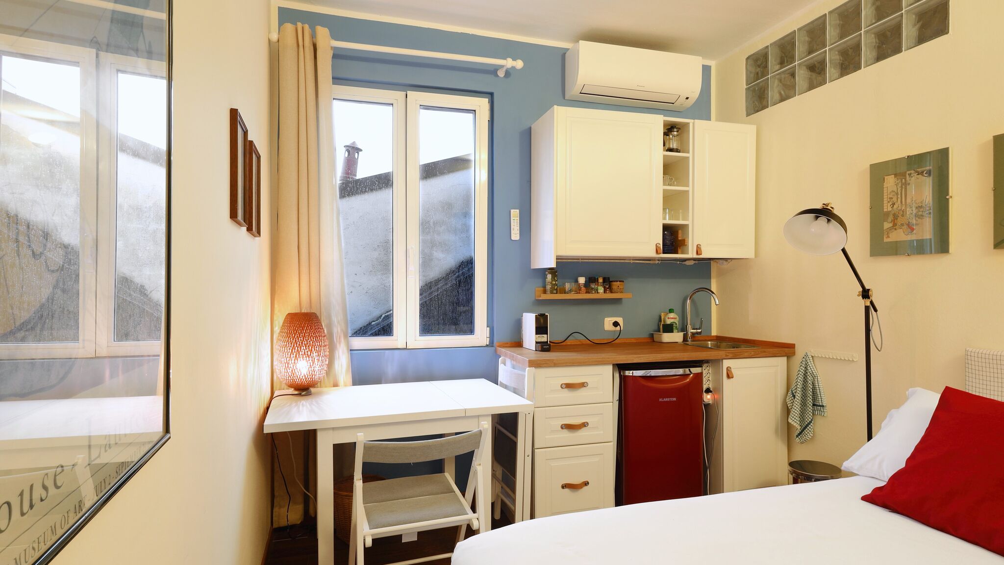 Italianway Milano Boutique Loft on Navigli; Stylish & Bright