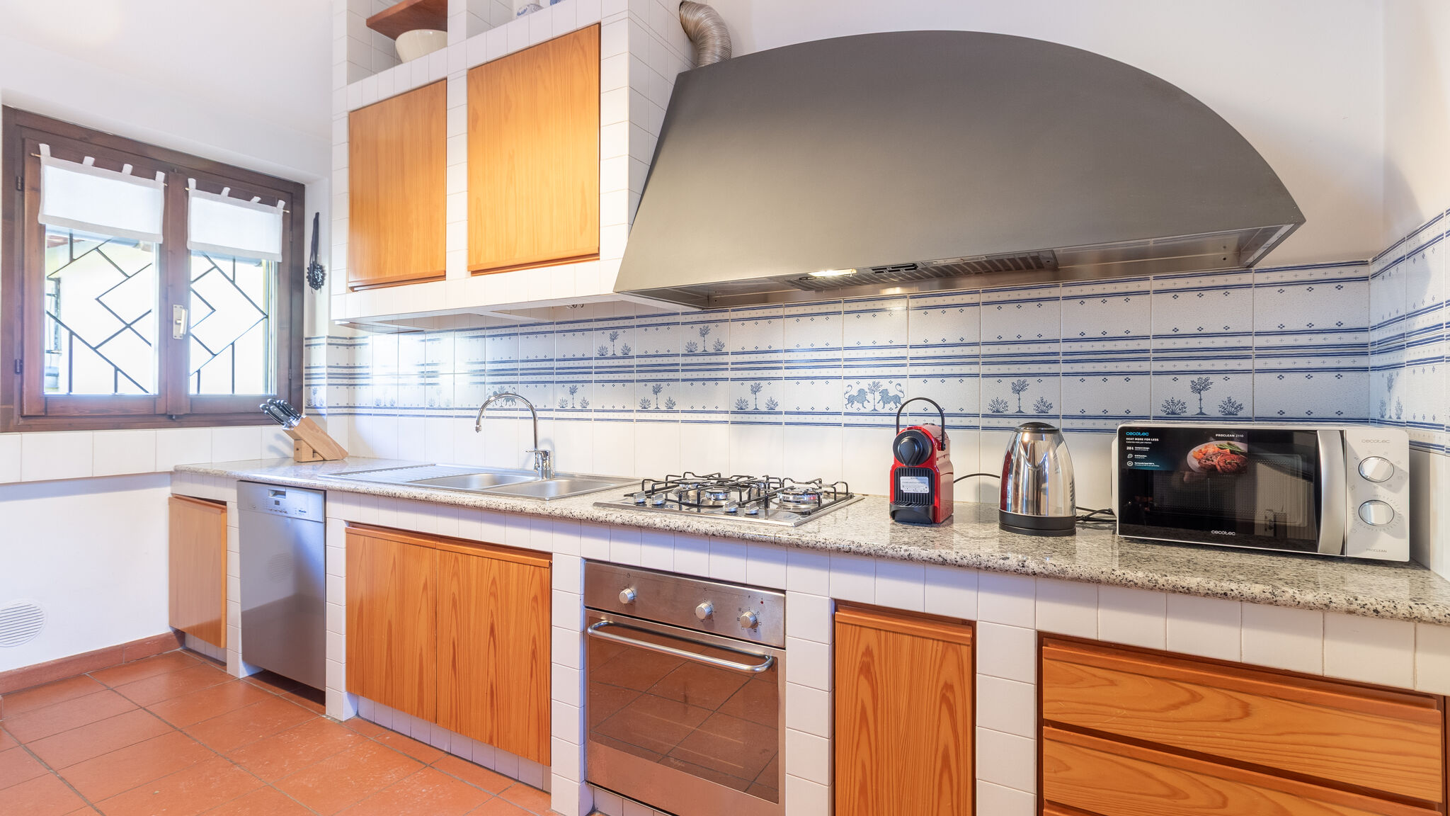 Italianway Biassono Corte delizia by Houset