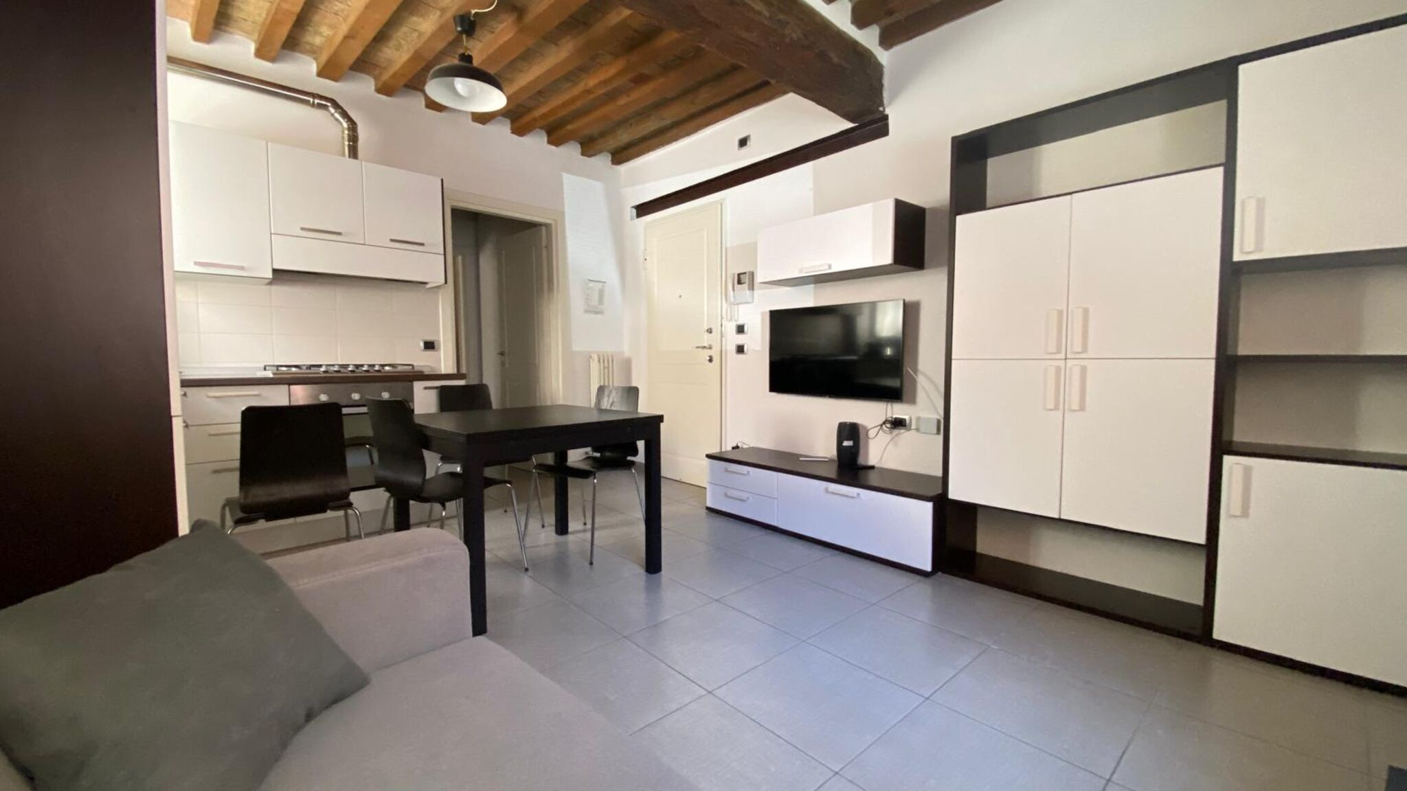 Italianway Parma Casa Fabrizio - Suite con parcheggio su richiesta