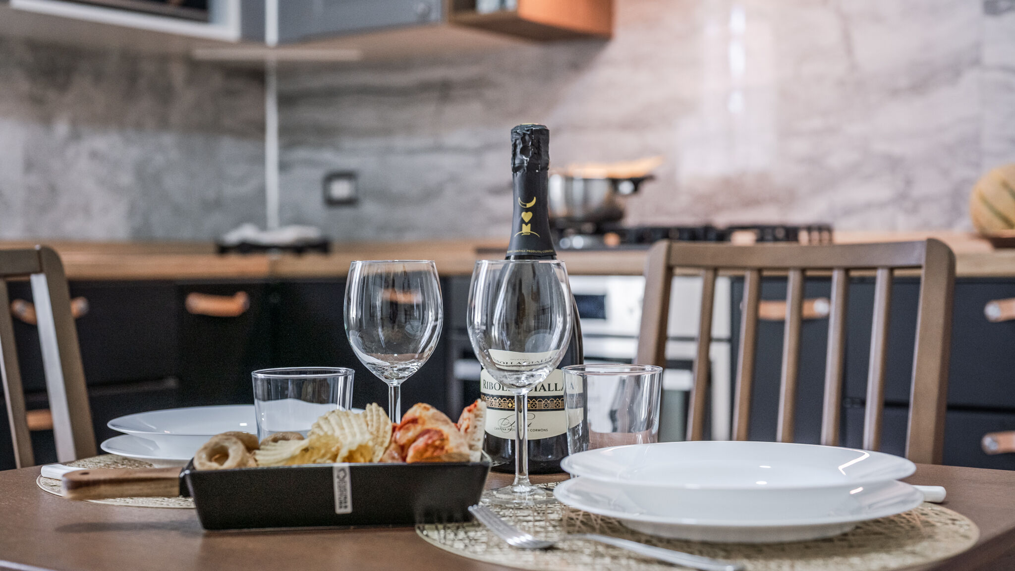 Italianway Parma La Casa di Parma - Strategic Location