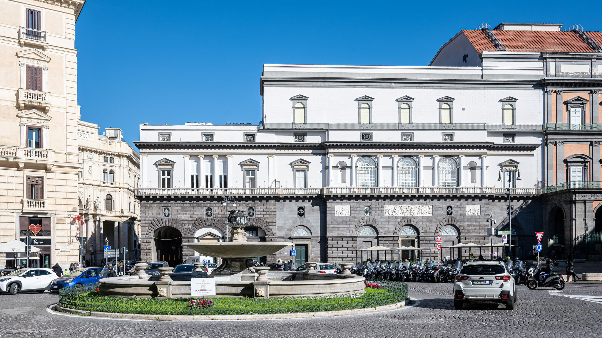 Italianway Napoli Zapata Relais - Serao