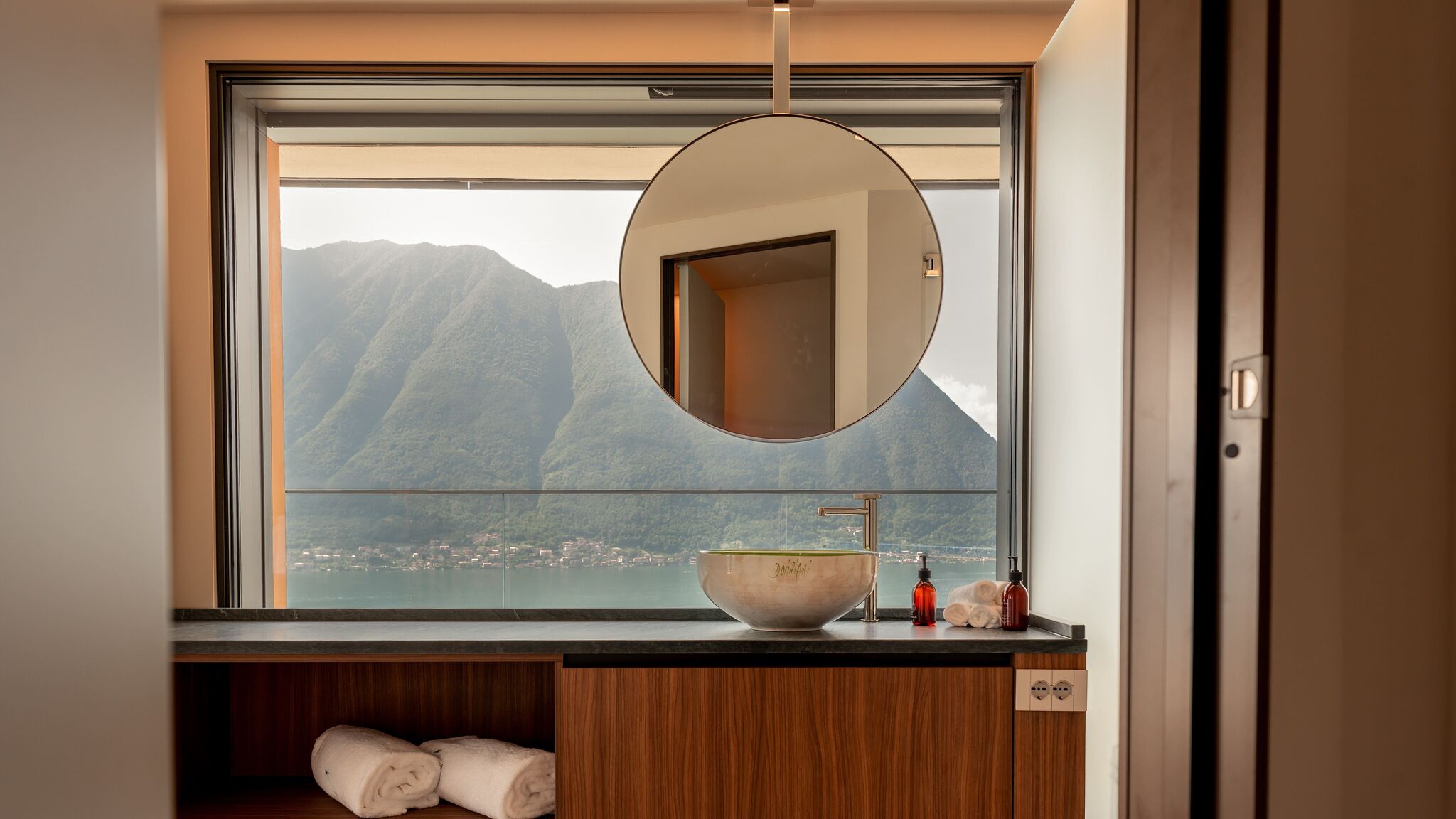 Italianway Sala Comacina Villa Ophelia by My Villa Collection