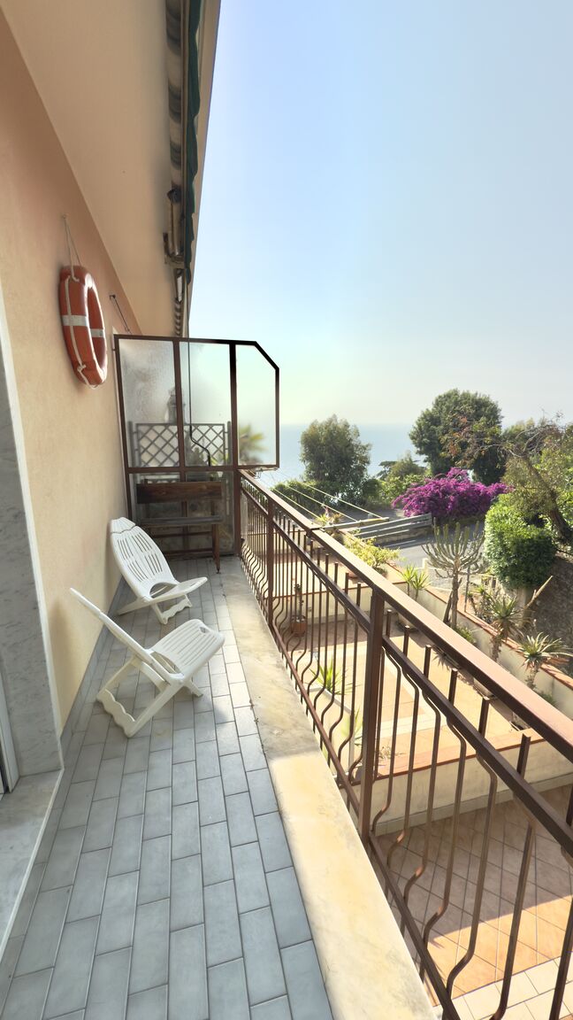 Italianway Cervo Attico Vista Mare con terrazza e posto auto