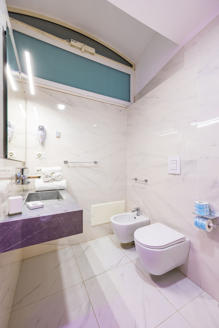 Italianway Napoli Residenza Matilde - Camera 1 "Giallo Tufo"