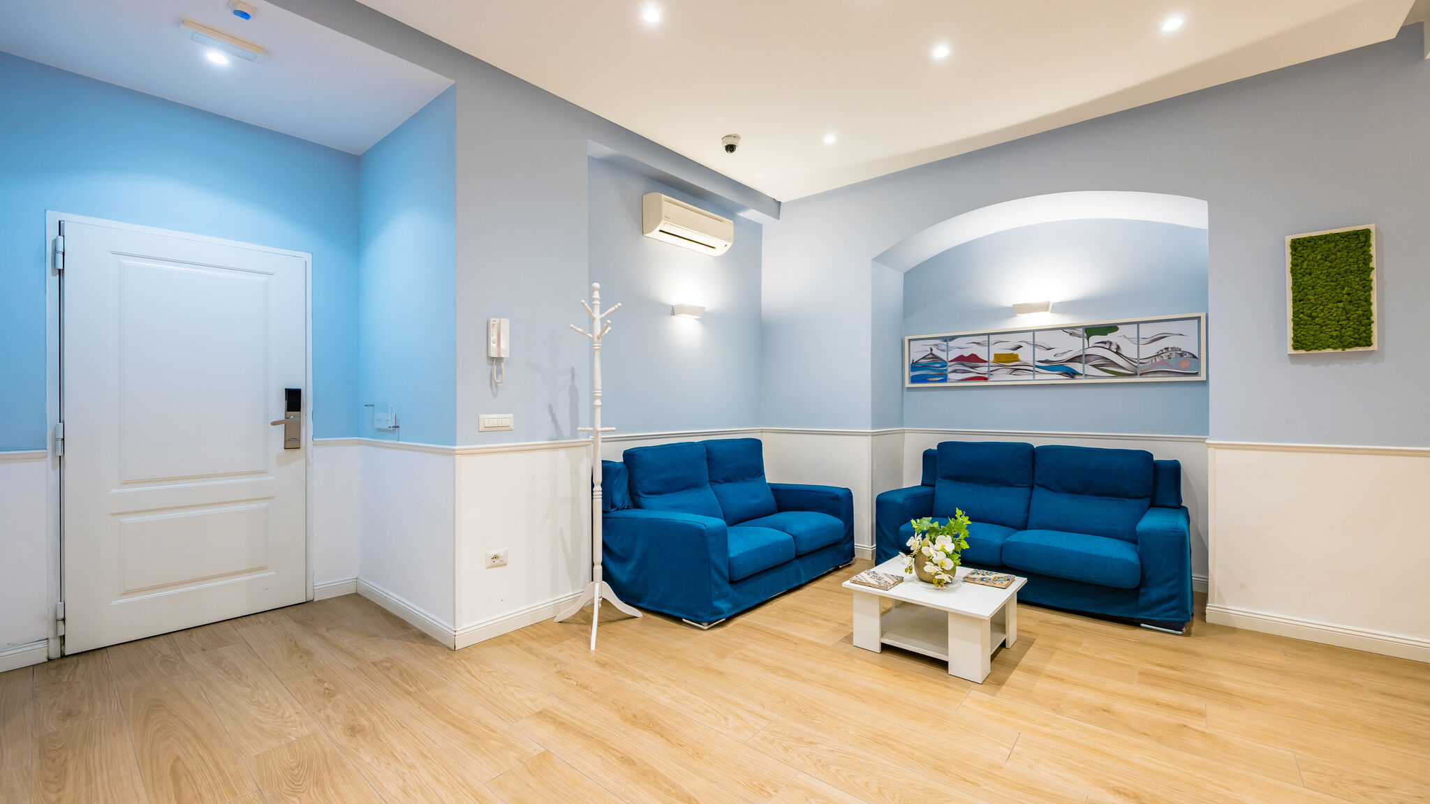 Italianway Napoli Residenza Matilde - Camera 1 "Giallo Tufo"