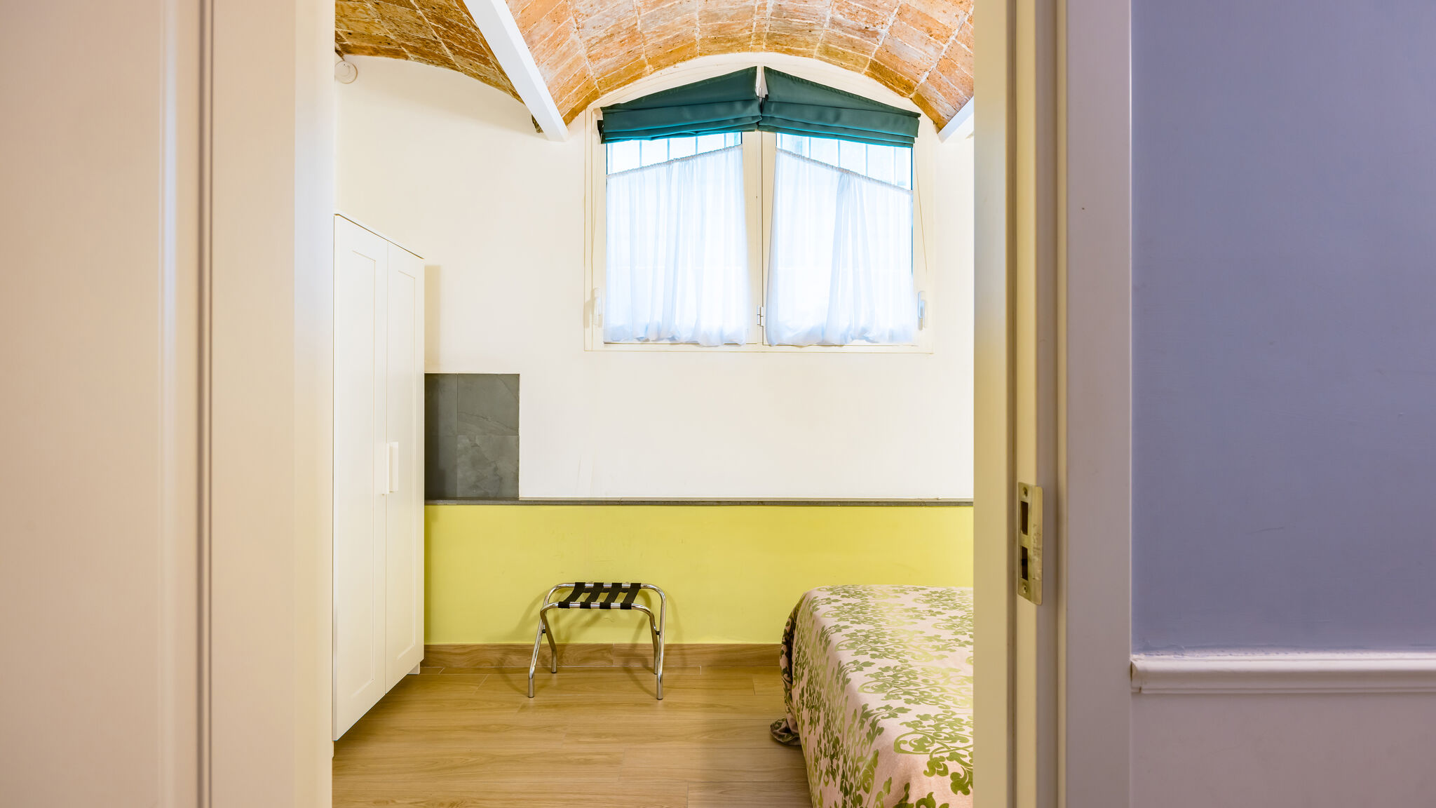 Italianway Napoli Residenza Matilde - Camera 2 "Verde Mediterraneo"