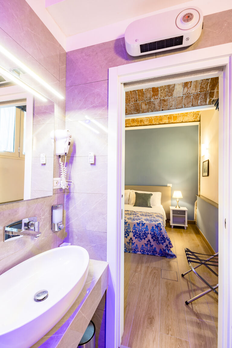 Italianway Napoli Residenza Matilde - Camera 3 "Azzurro Mare"