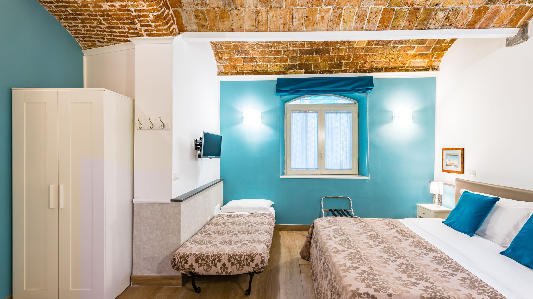 Italianway Napoli Residenza Matilde - Camera 5 "Verde Sirena"