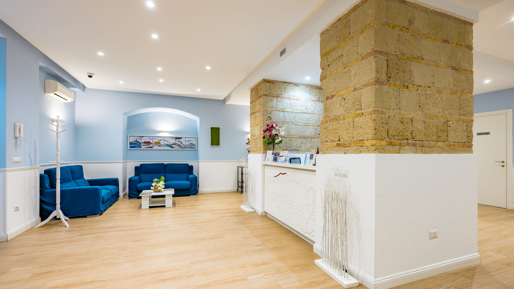 Italianway Napoli Residenza Matilde - Camera 4 "Rosa Antico"