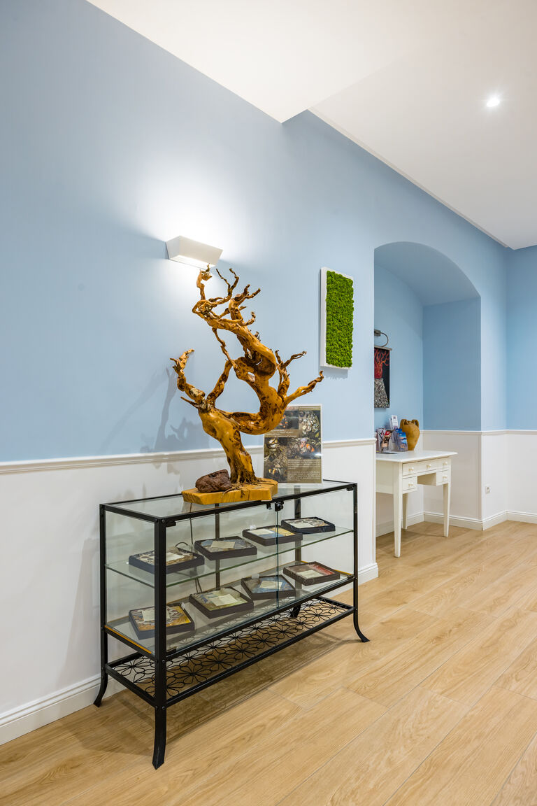 Italianway Napoli Residenza Matilde - Camera 6 "Rosso Lava"