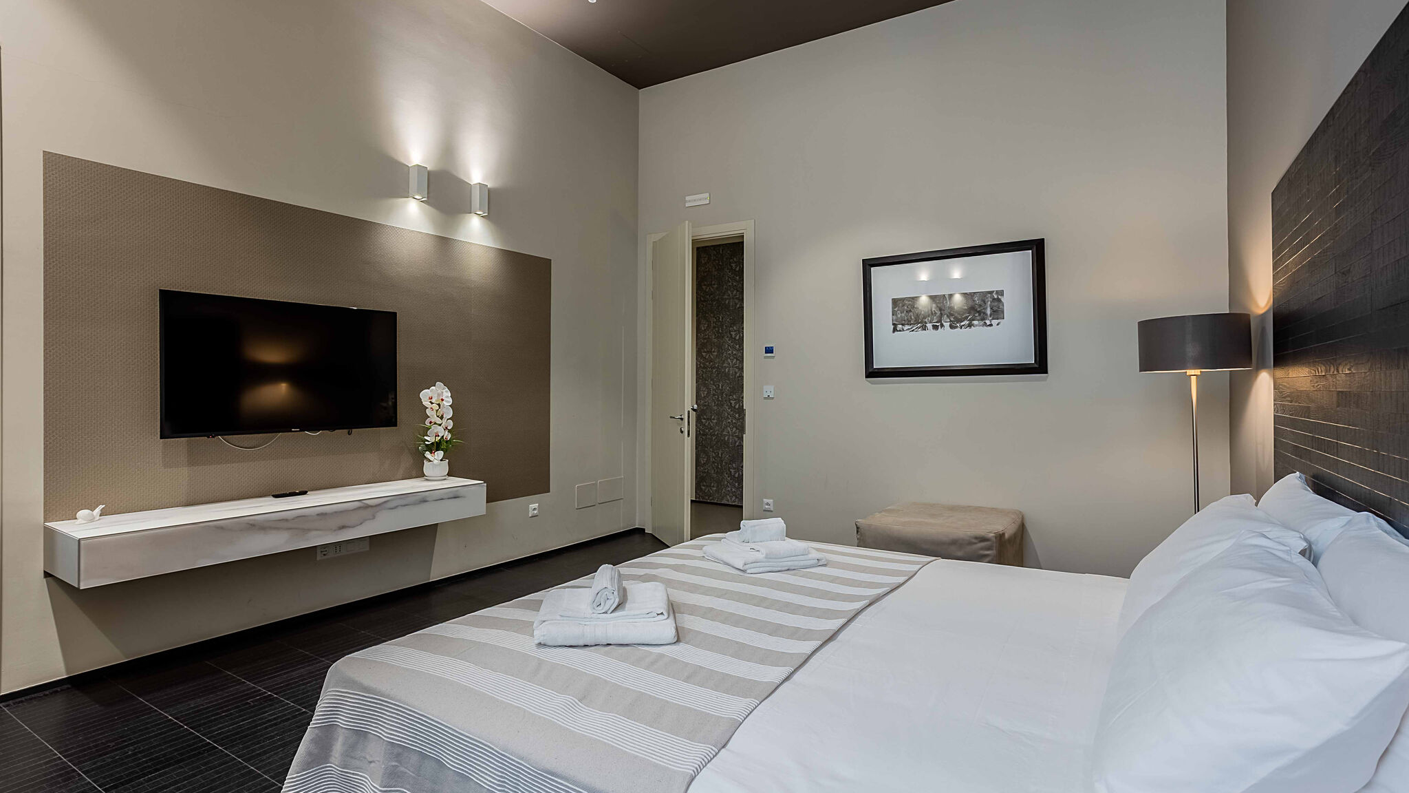 Italianway Parma Salina Luxury Suites Farini