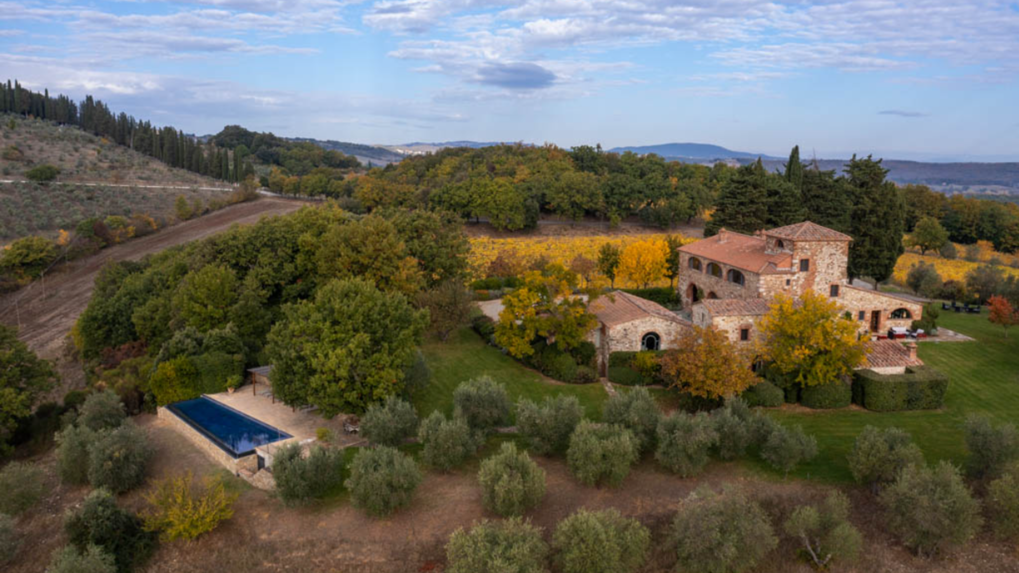 Italianway Casole d'Elsa Villa Antigua by Elite Villas