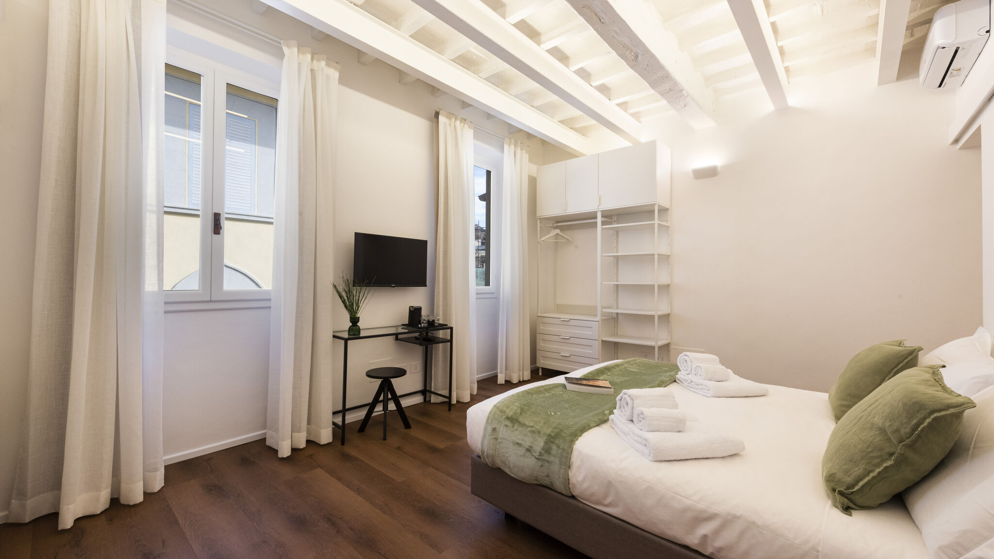 Italianway Firenze Palazzotto Pitti C Raffaello