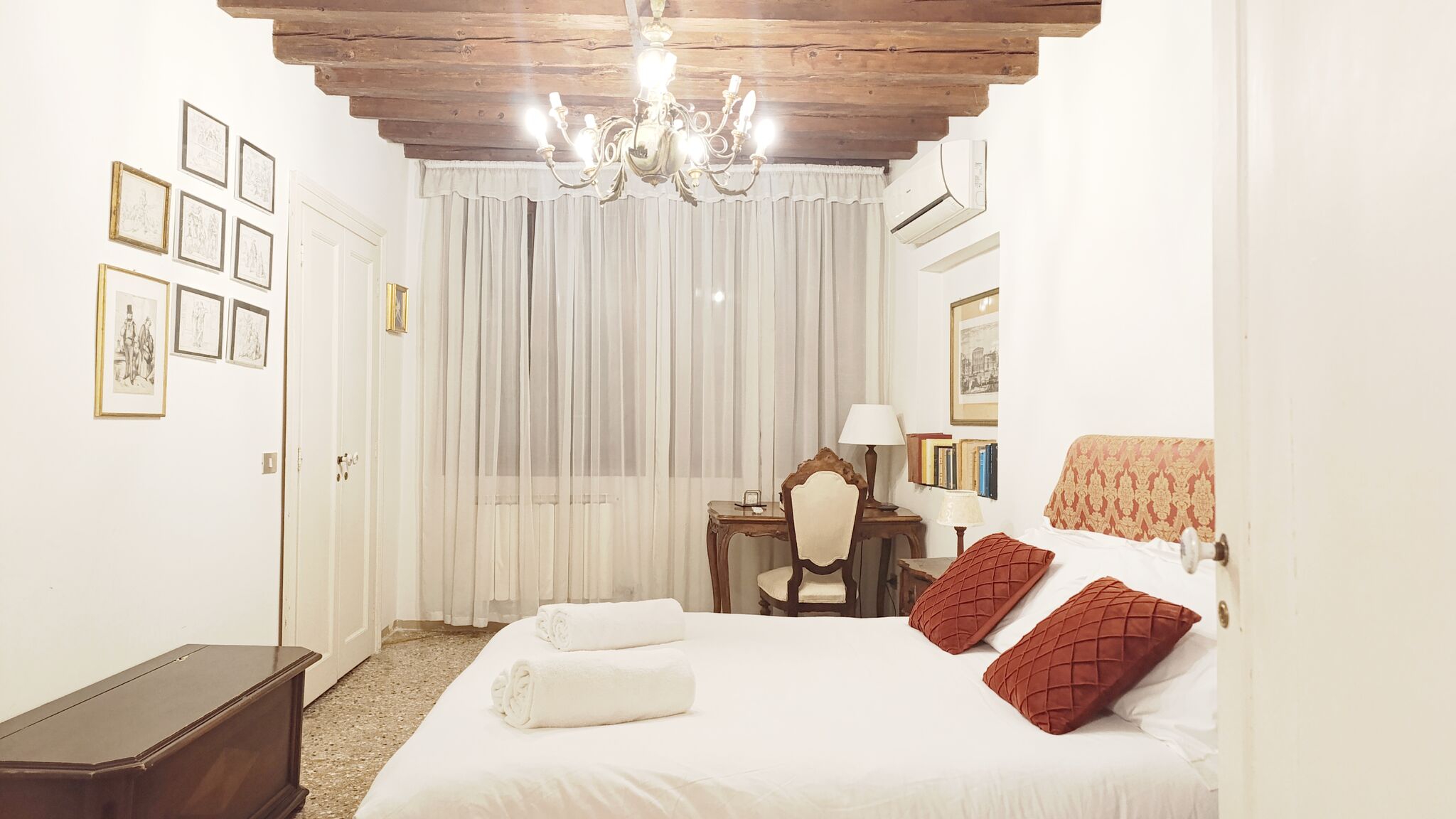 Italianway Venezia Gorgeous apartment St. Mark square by Ca-Sa Check