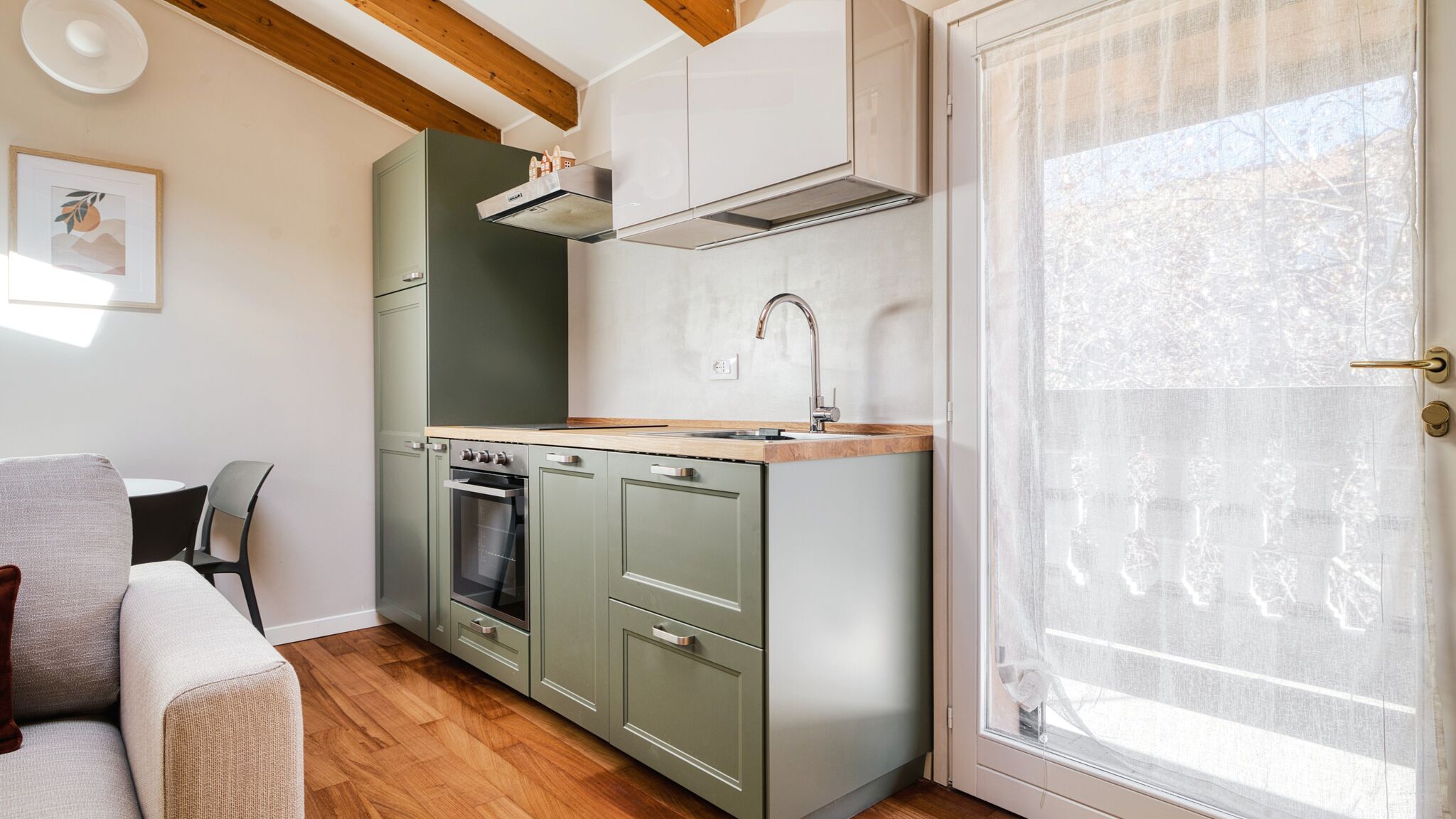 Italianway Milano Pezzotti 12 design apt in the city center