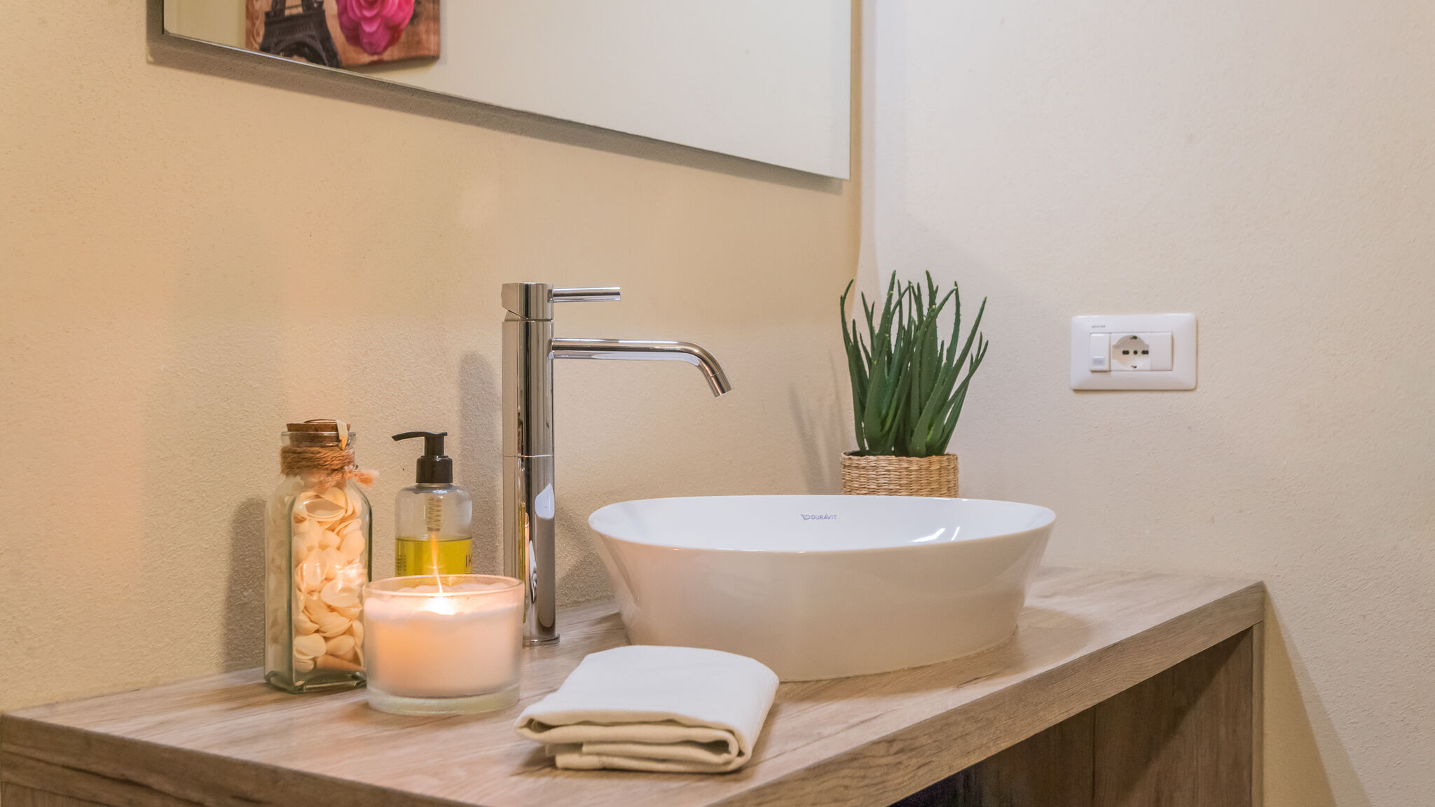 Italianway Como Romantic Escape city centre with Jacuzzi & Parking