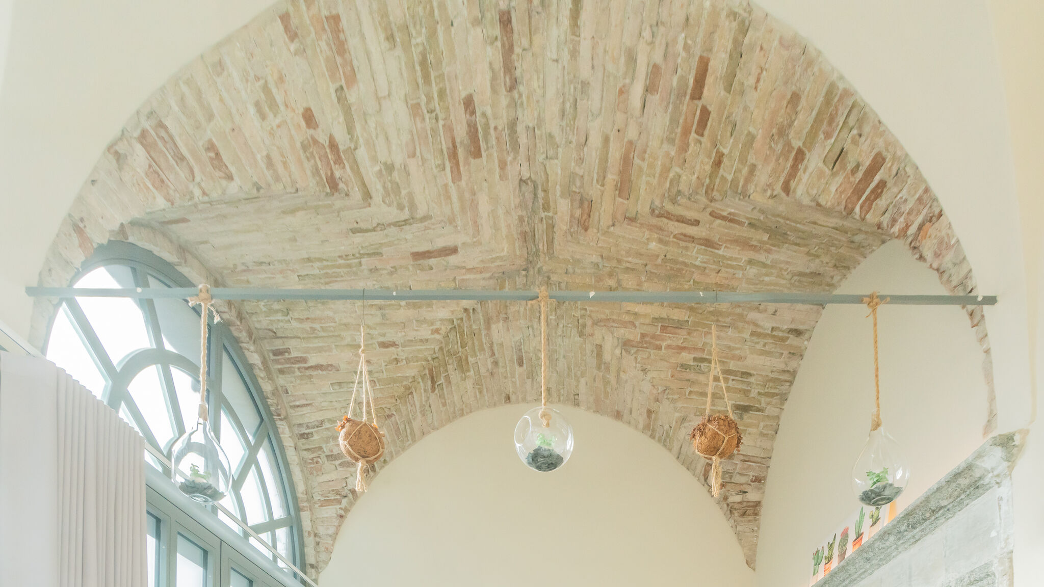 Italianway Como Romantic Escape city centre with Jacuzzi & Parking