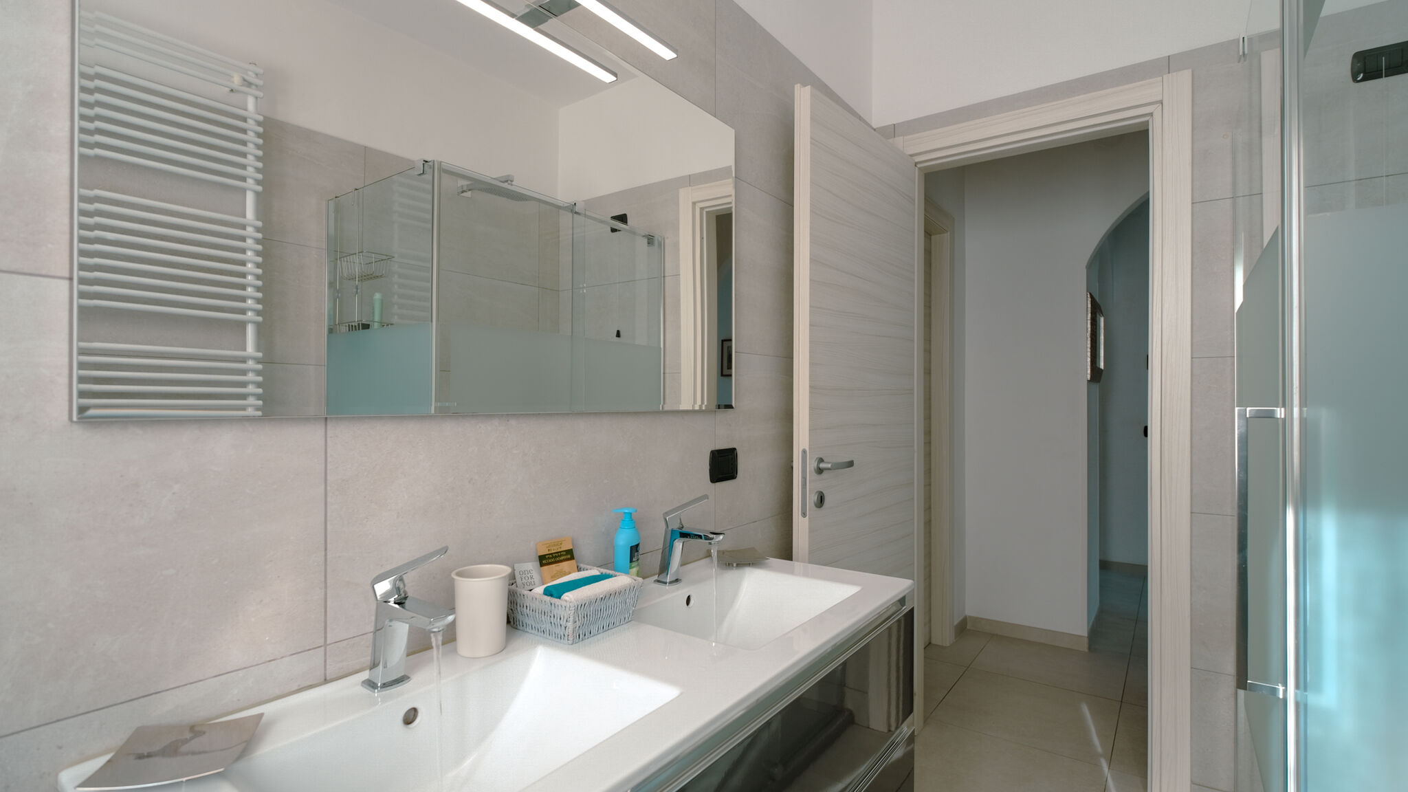 Italianway Perledo Villa Bianca Two