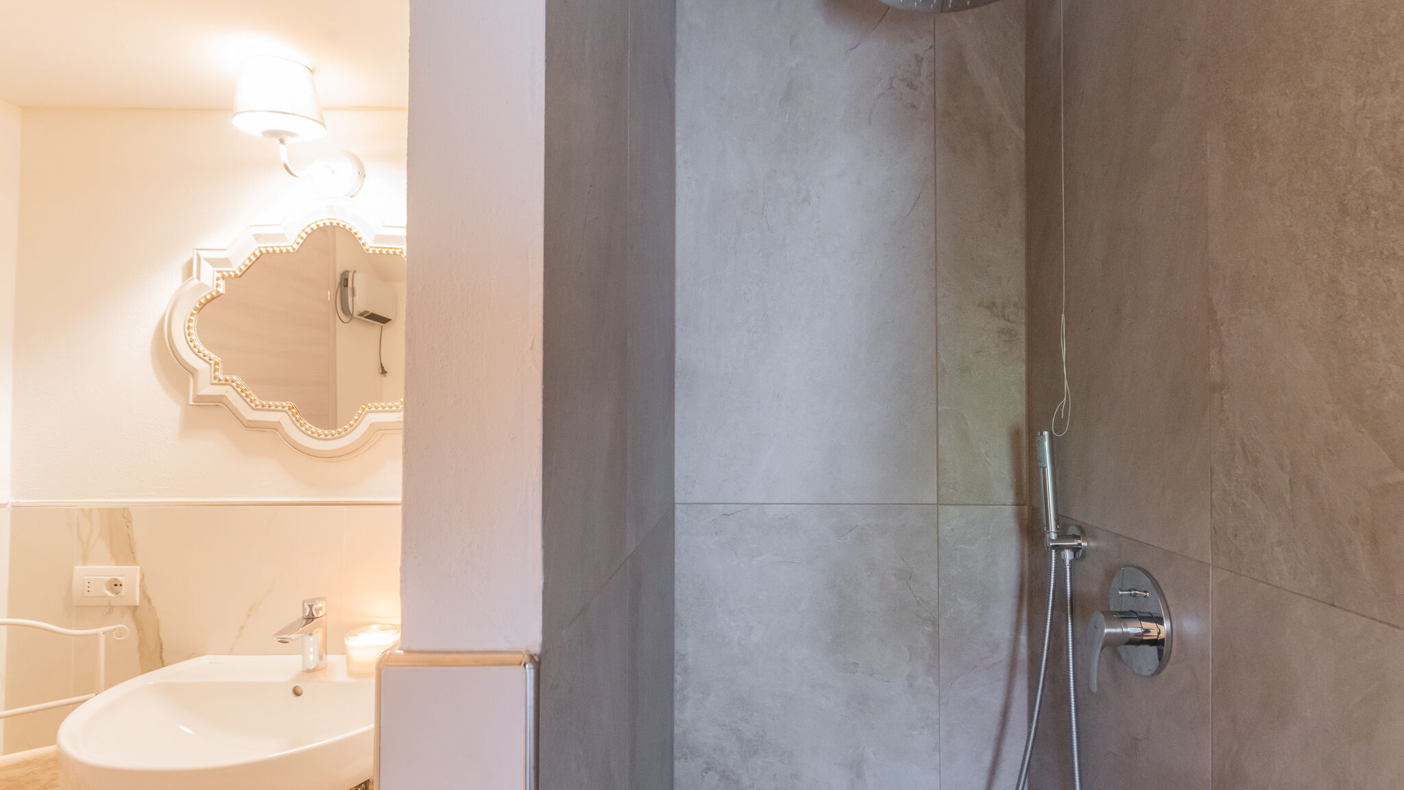 Italianway Torno La Finestra Sul Molo