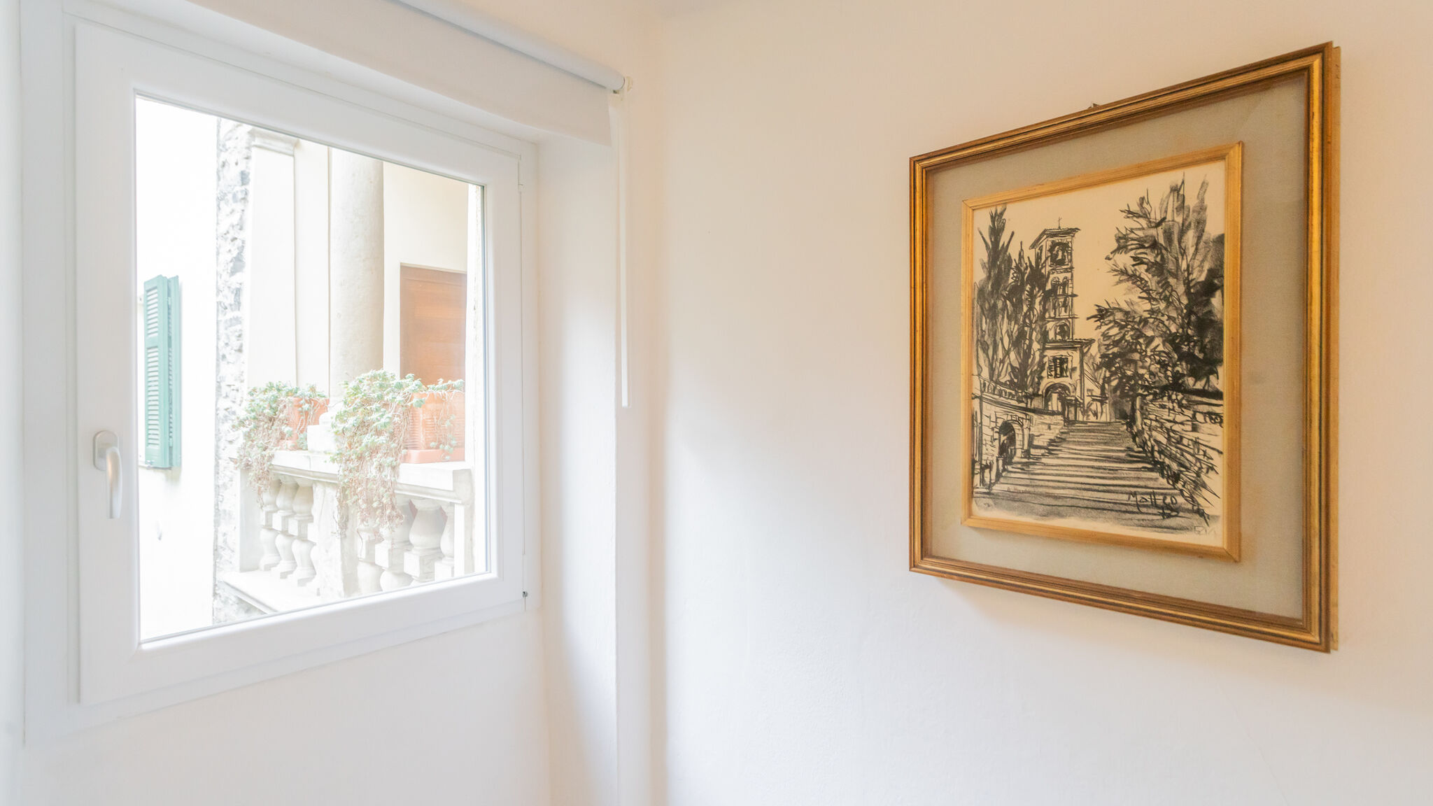 Italianway Torno La Finestra Sul Molo