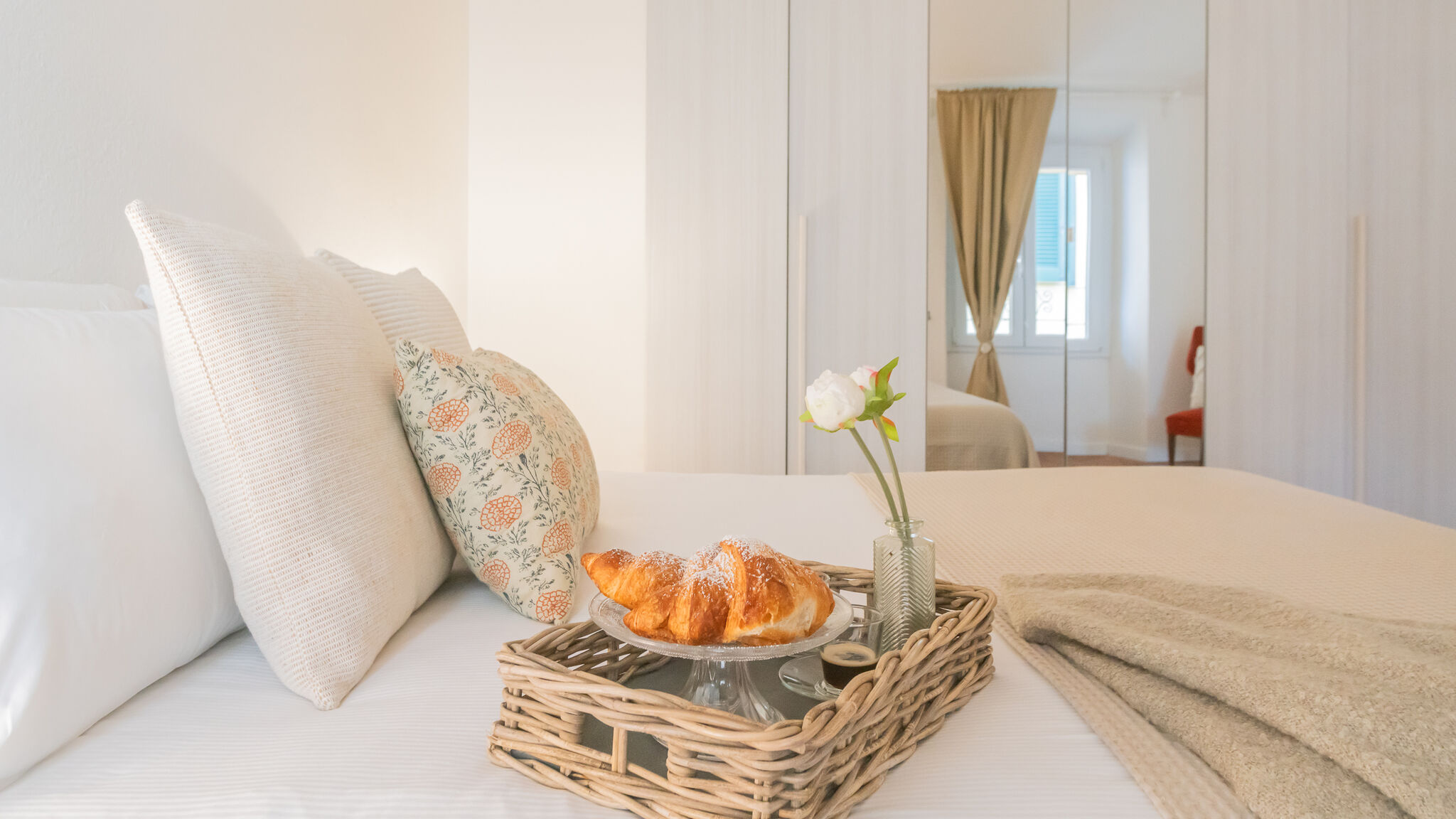 Italianway Torno La Finestra Sul Molo