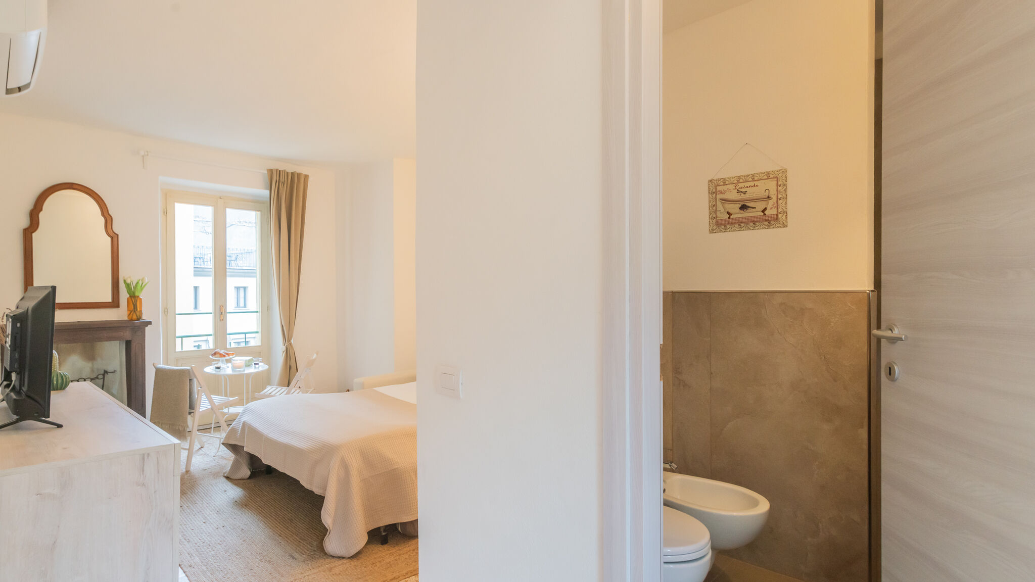 Italianway Torno La Finestra Sul Molo