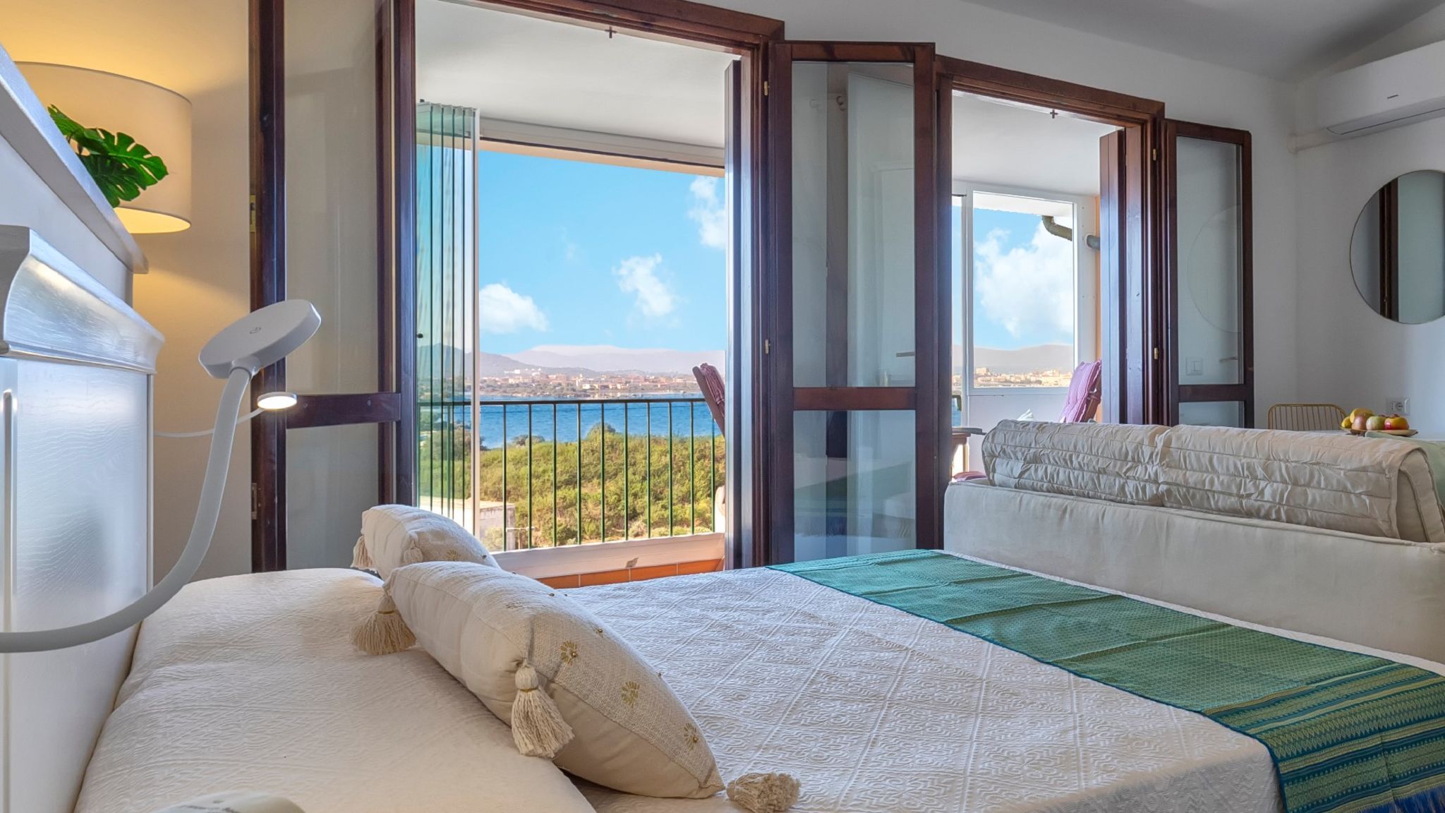 Italianway Olbia Top floor gulf view apartment 