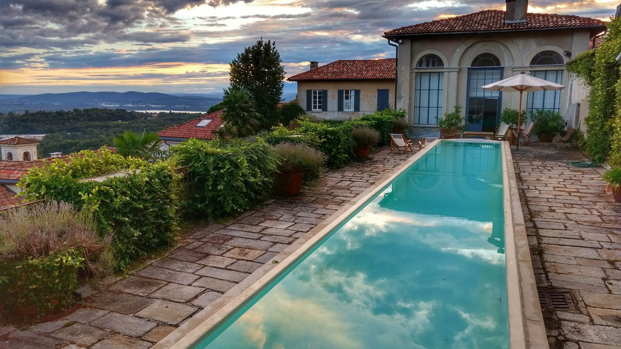 Italianway Casciago Villa La Limonera