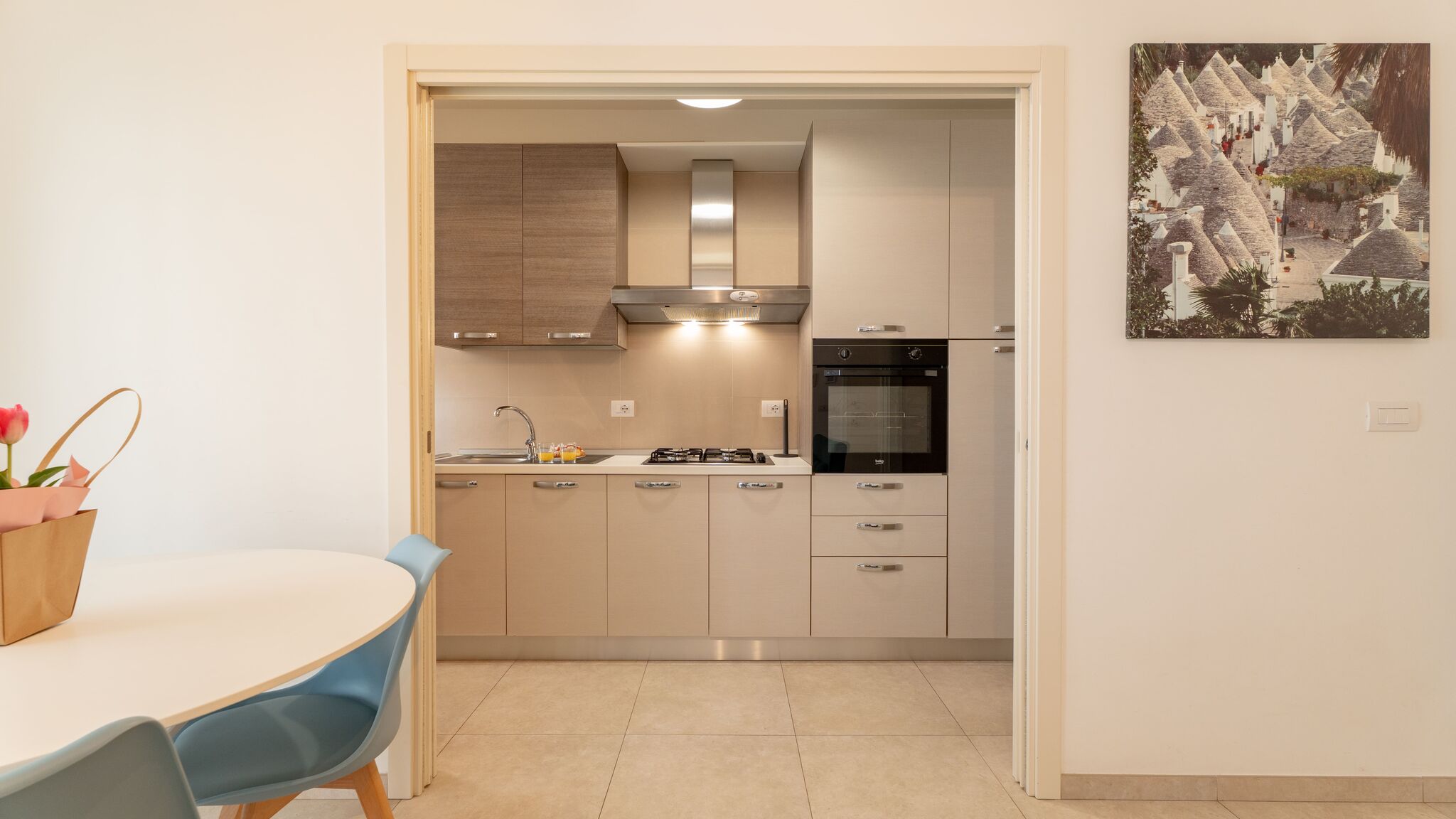 MONHOLIDAY - ospitalità e servizi per il turismo Monopoli Alba di mare by Monholiday