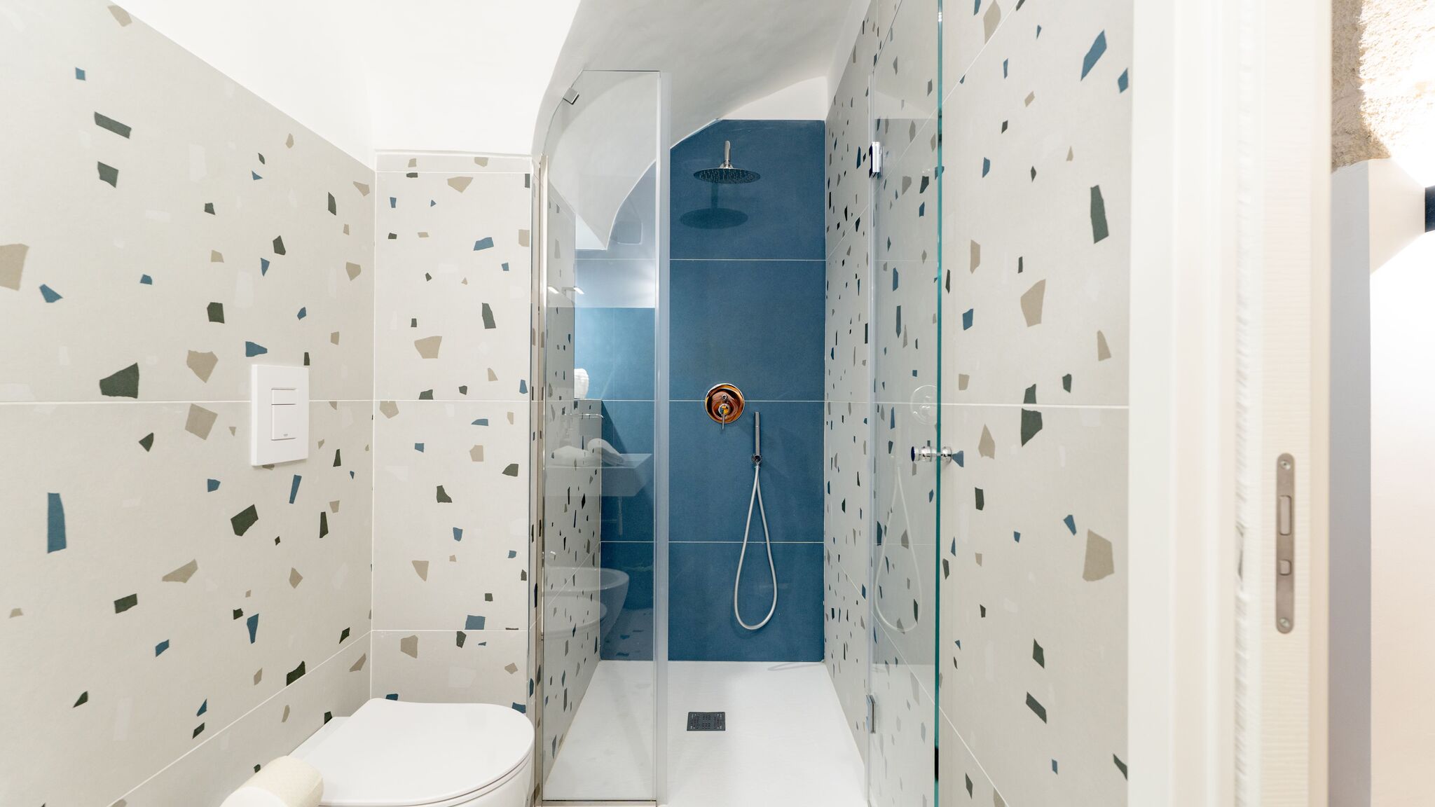 MONHOLIDAY - ospitalità e servizi per il turismo Monopoli Vico Mimì by MONHOLIDAY