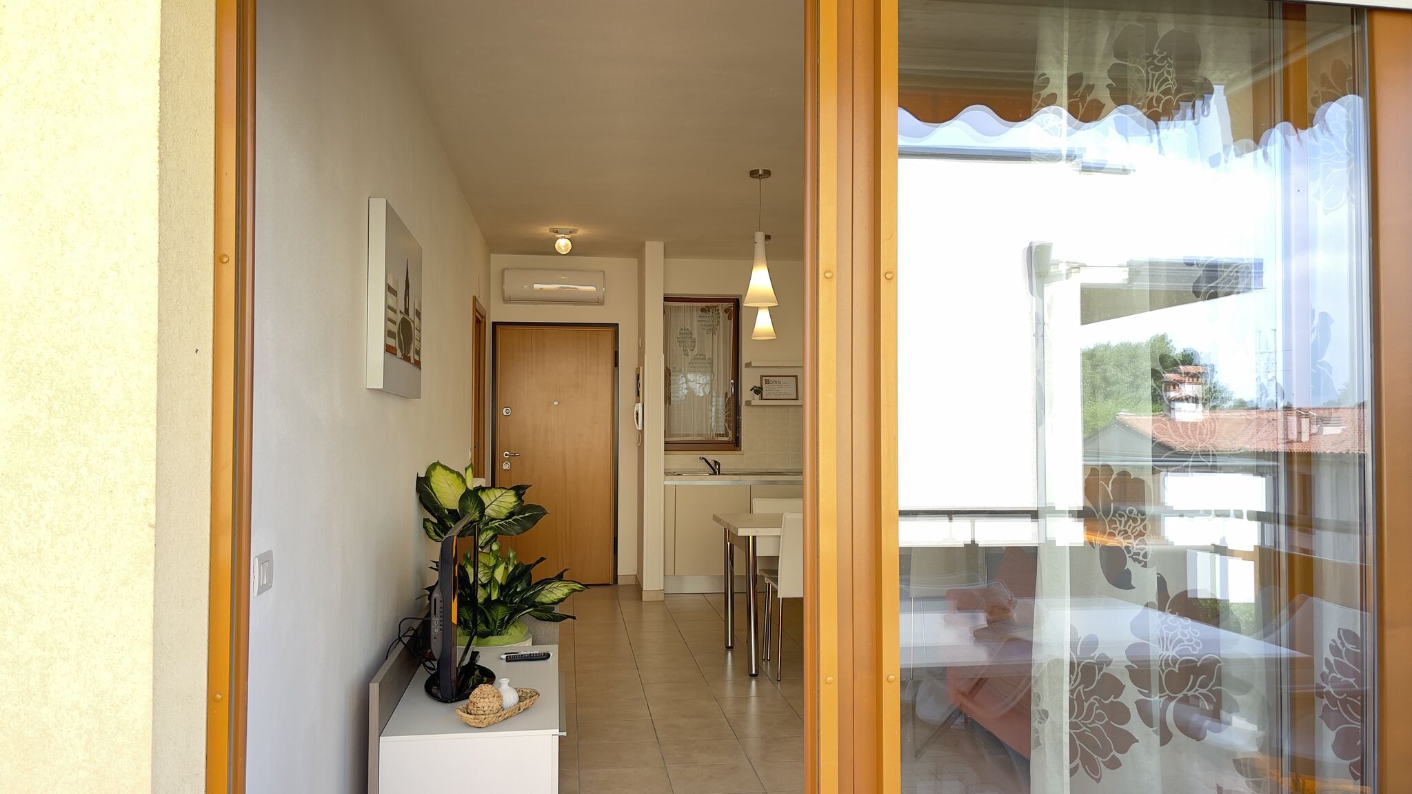 Italianway Sirmione Luminoso Appartamento con piscina al secondo piano