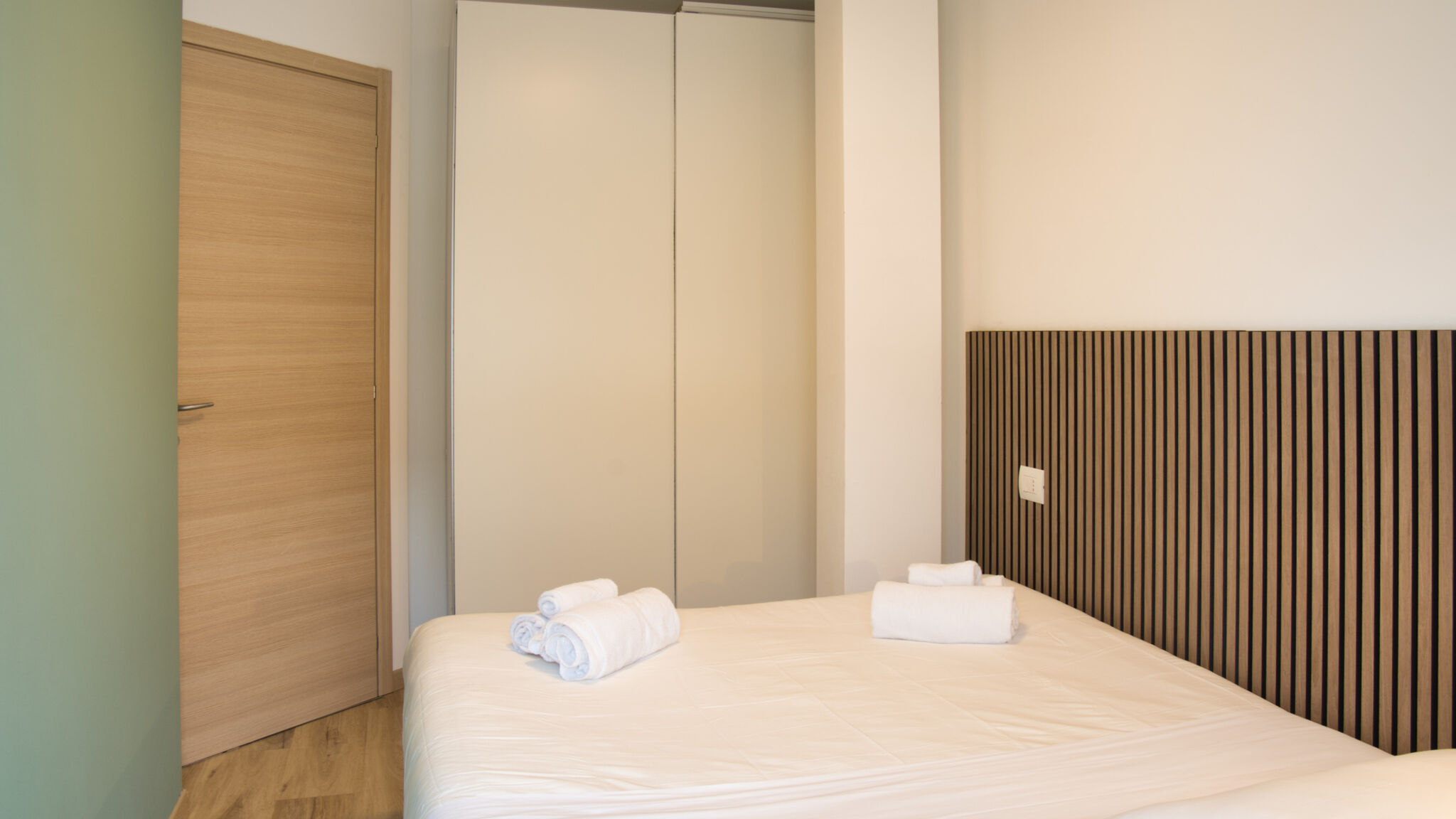 Italianway Cassina Valsassina NNHouse: large terrace and marvelous view