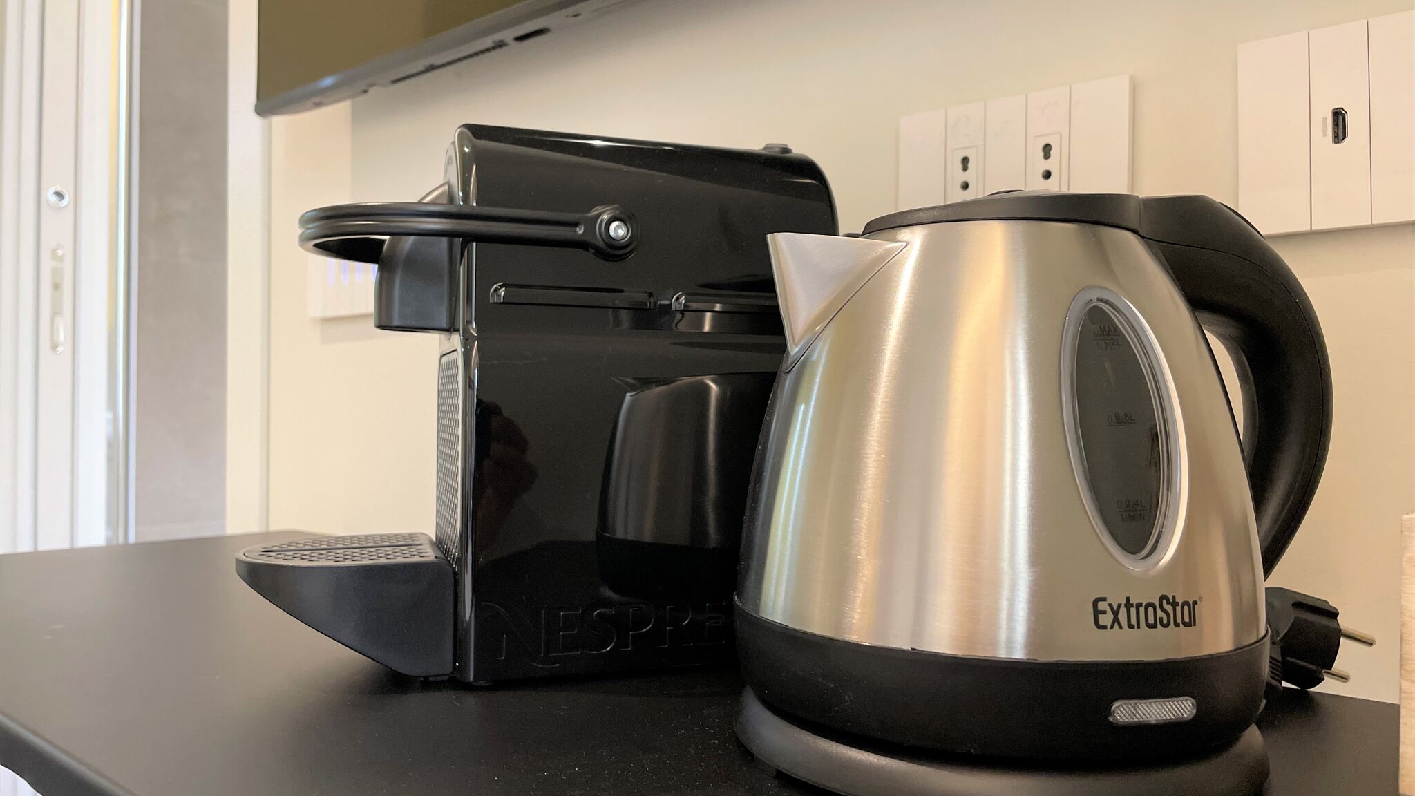 Italianway Milano Yellow Donatello Charming suite by Hospity