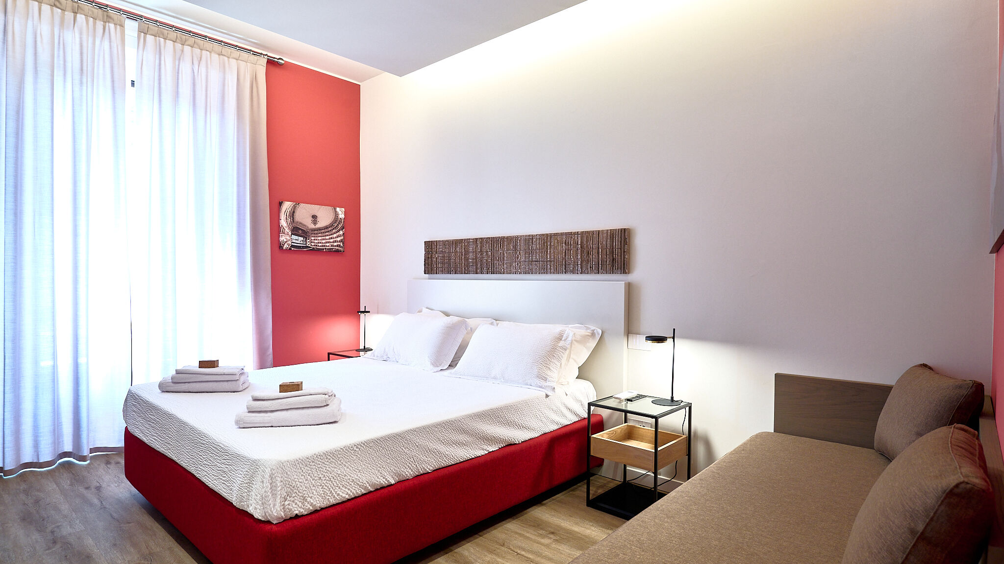 Italianway Milano Red Donatello Beauty and refined By Hospity