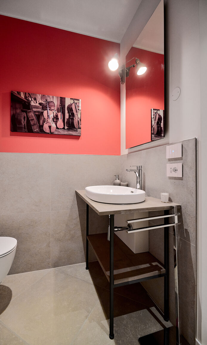 Italianway Milano Red Donatello Beauty and refined By Hospity