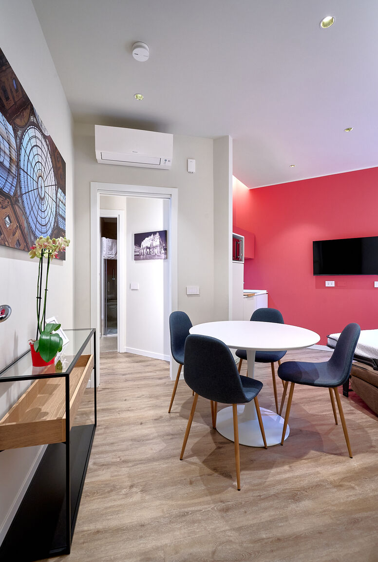 Italianway Milano Red Donatello Beauty and refined By Hospity