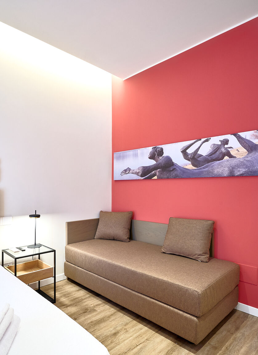 Italianway Milano Red Donatello Beauty and refined By Hospity