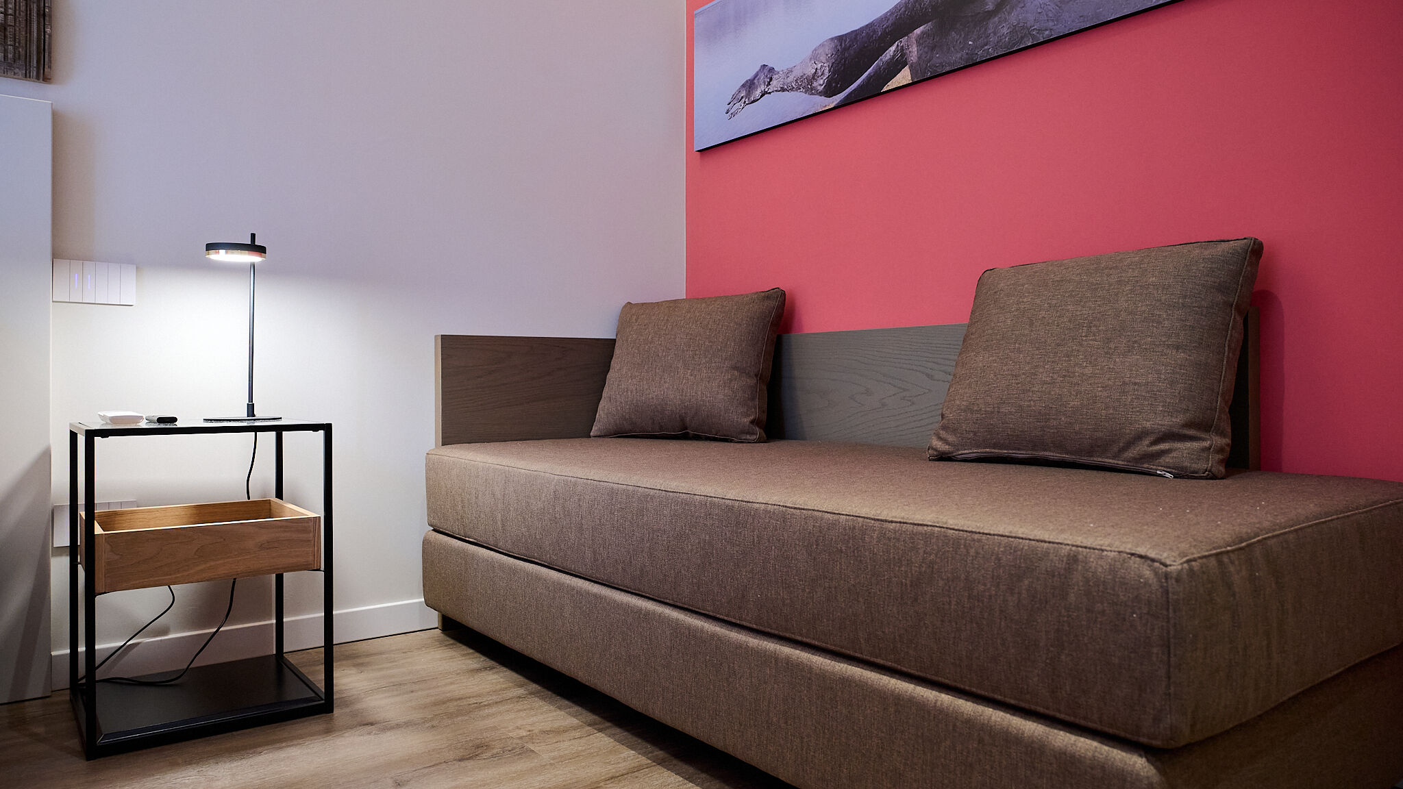 Italianway Milano Red Donatello Beauty and refined By Hospity