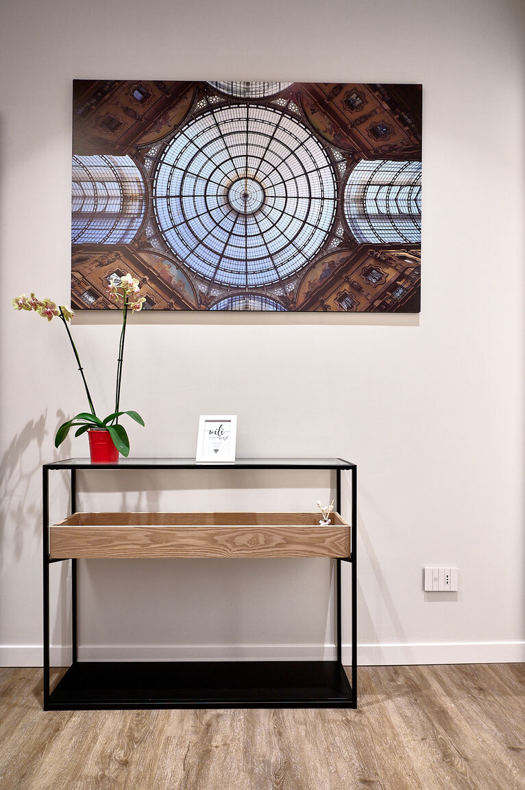 Italianway Milano Red Donatello Beauty and refined By Hospity