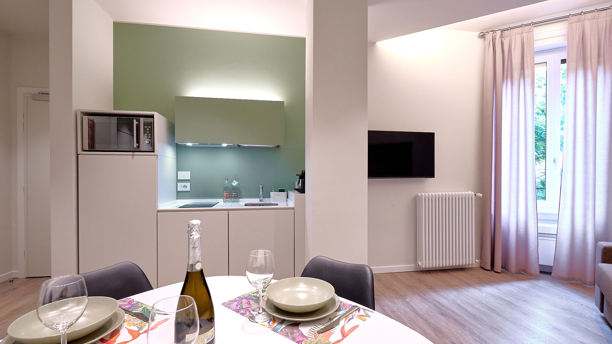 Italianway Milano Green Donatello Elegant harmony by Hospity