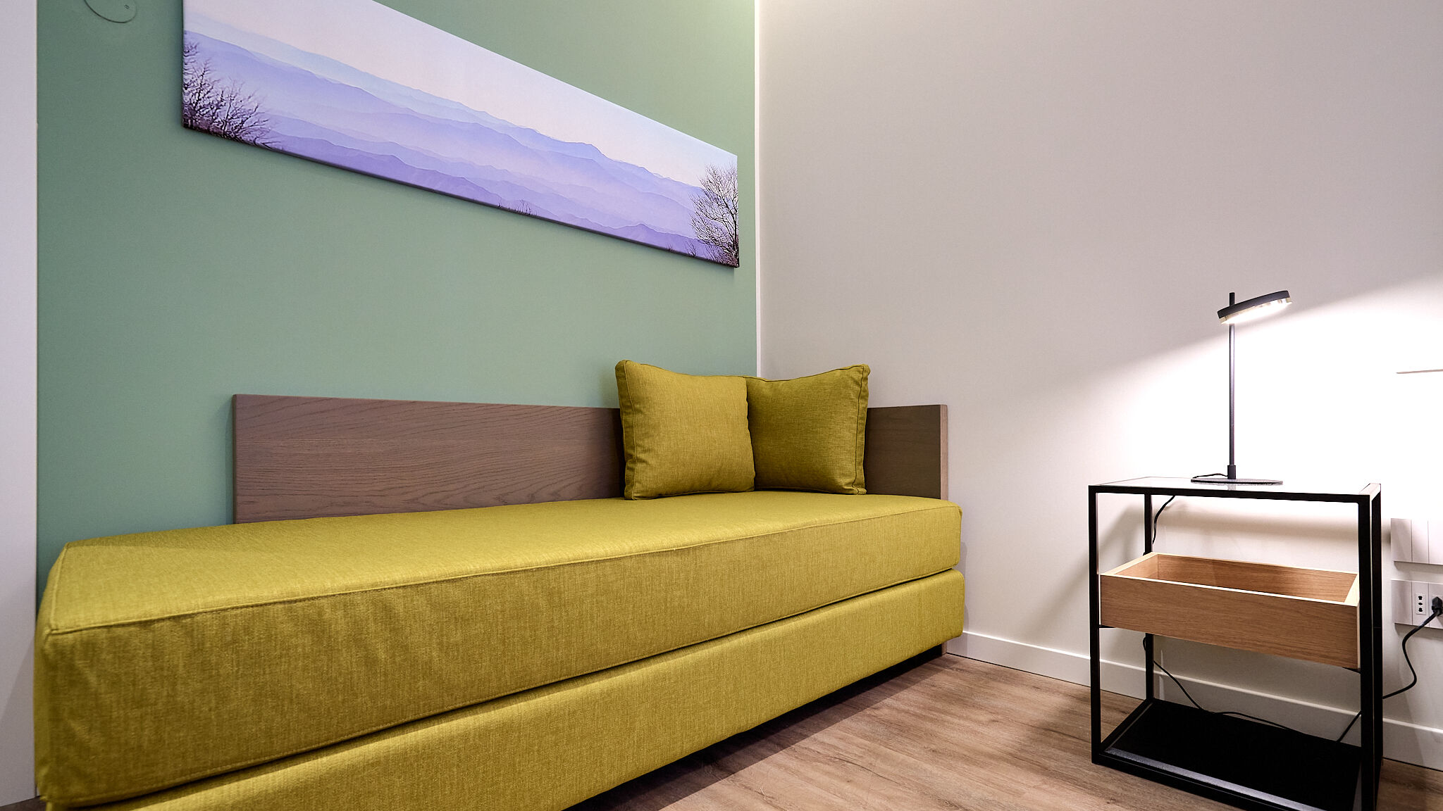 Italianway Milano Green Donatello Elegant harmony by Hospity