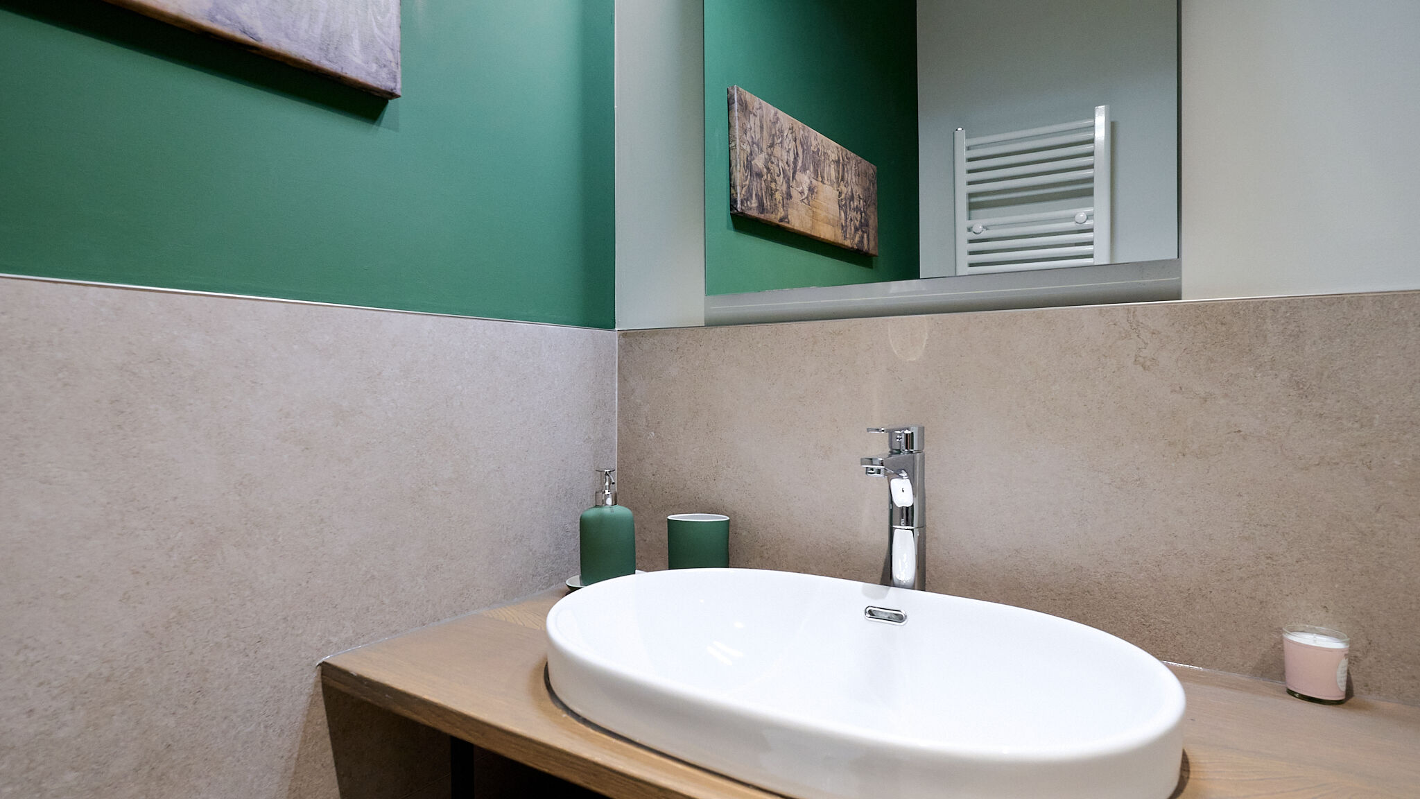 Italianway Milano Green Donatello Elegant harmony by Hospity