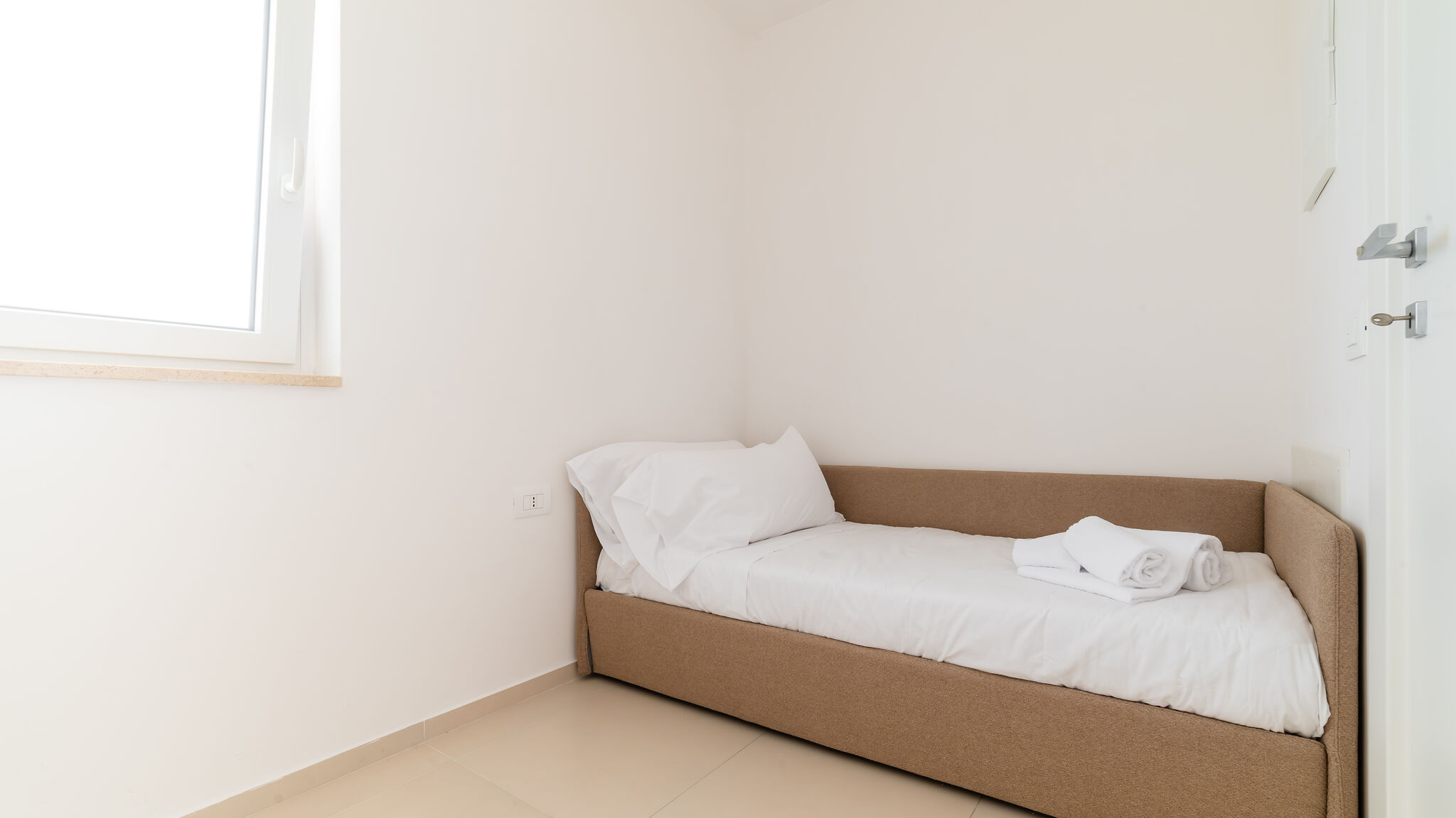 Italianway Monopoli Moments by Monholiday